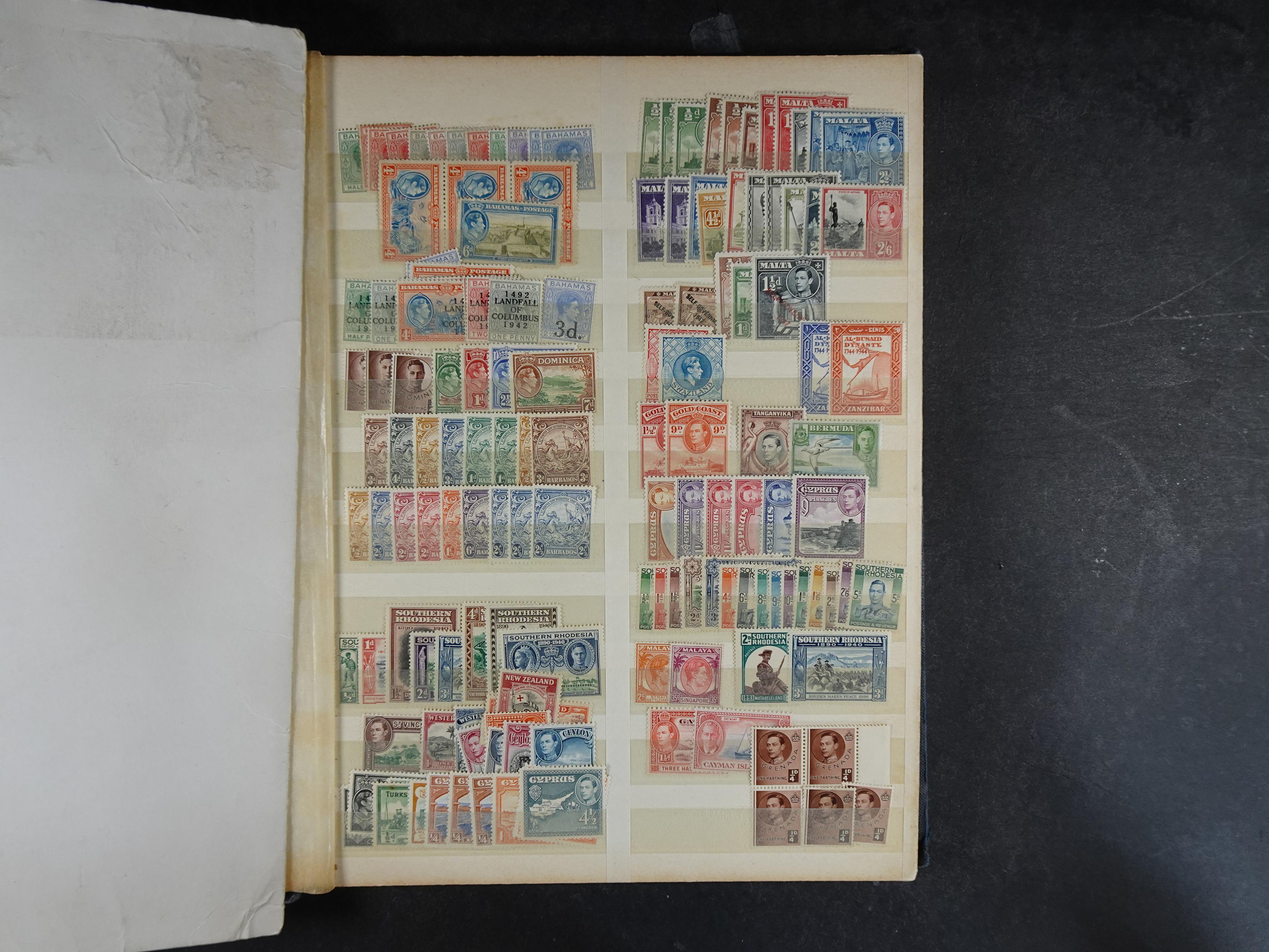 Prachtige stock veel George VI en Elizabeth II.
1e plakker, zeer veel complete series.
Mooi materiaal. 3