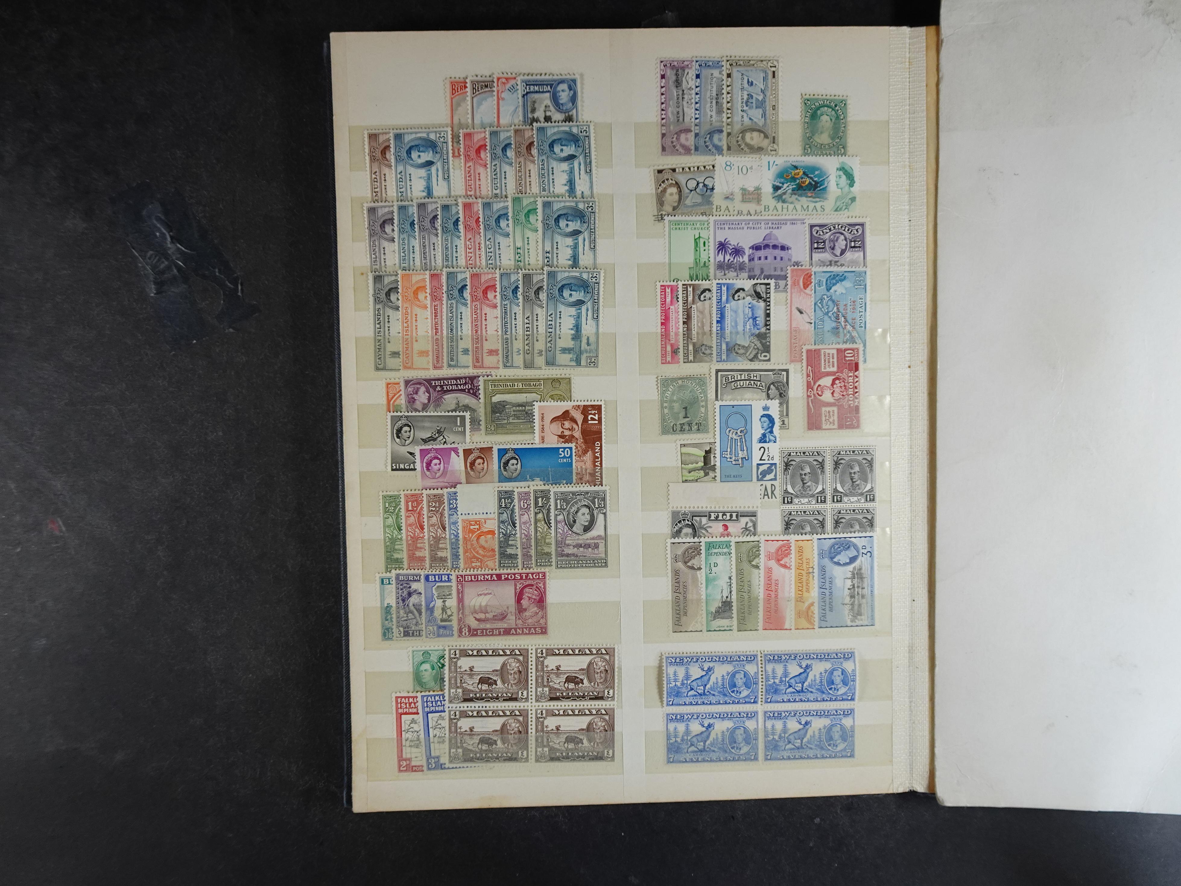 Prachtige stock veel George VI en Elizabeth II.
1e plakker, zeer veel complete series.
Mooi materiaal. 10