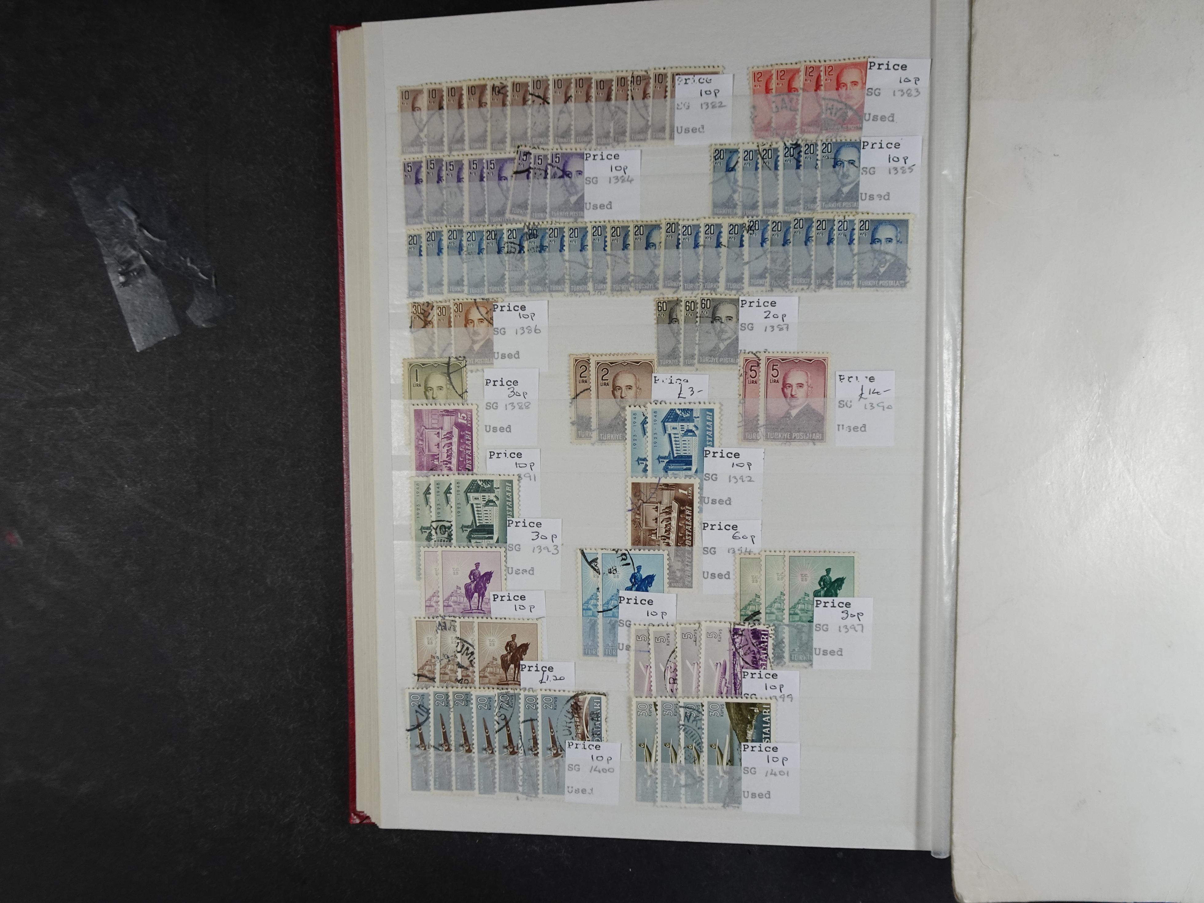 Mooie gebruikte stock met veel beter materiaal.
Hoge cat waarde. 50