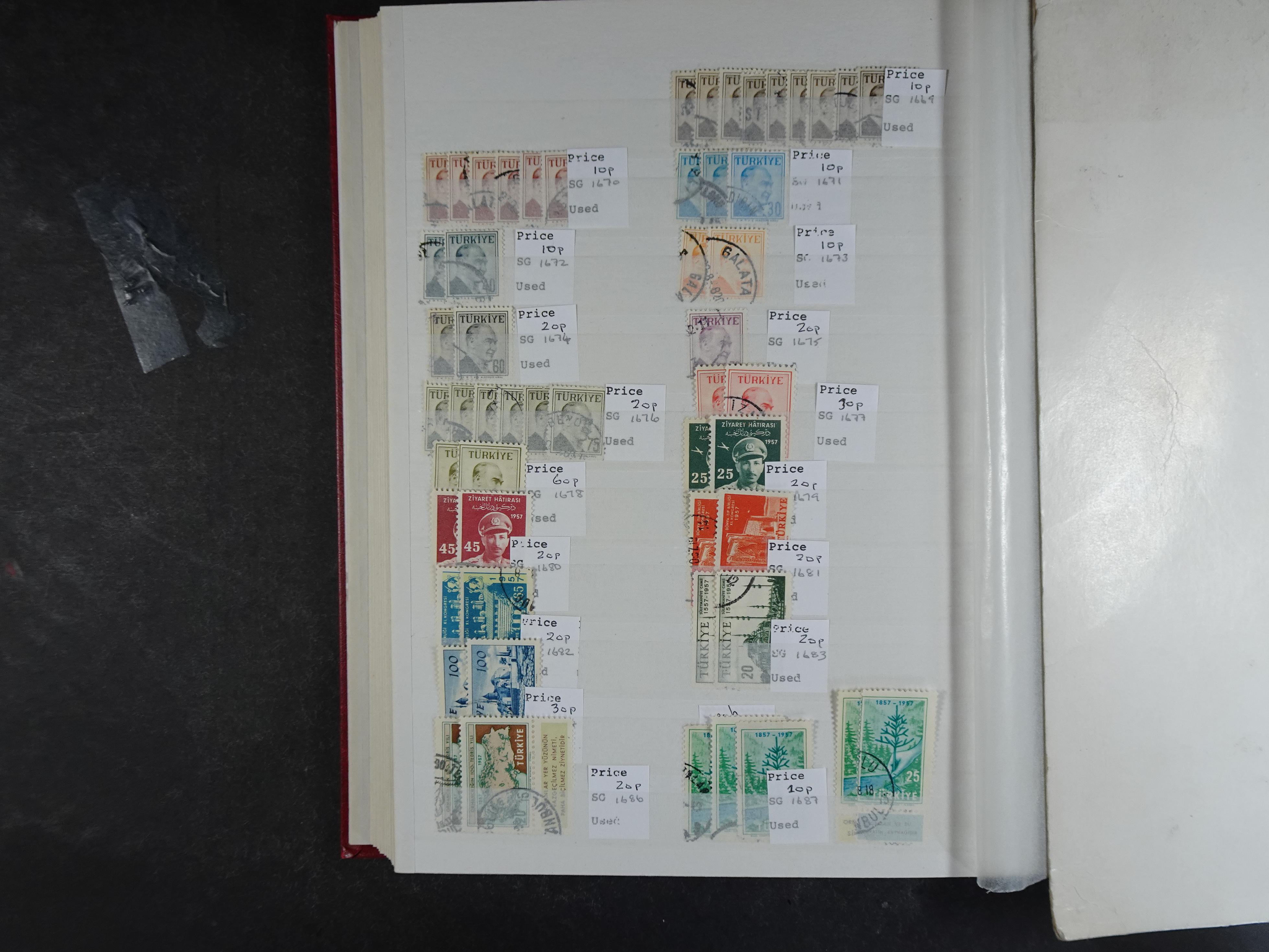 Mooie gebruikte stock met veel beter materiaal.
Hoge cat waarde. 64