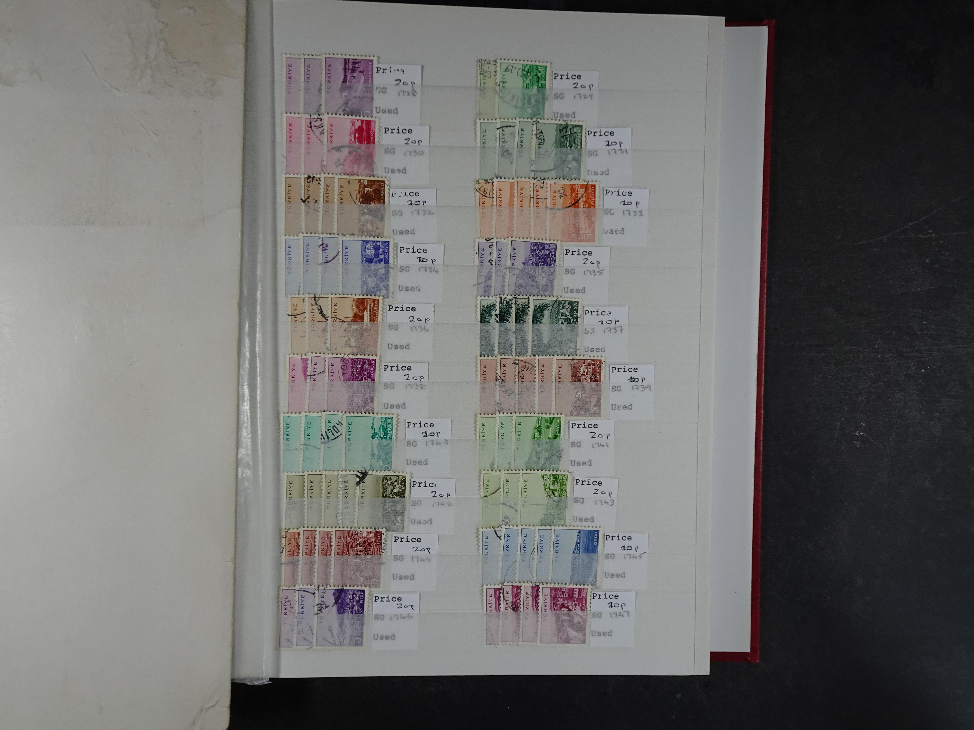 Mooie gebruikte stock met veel beter materiaal.
Hoge cat waarde. 67