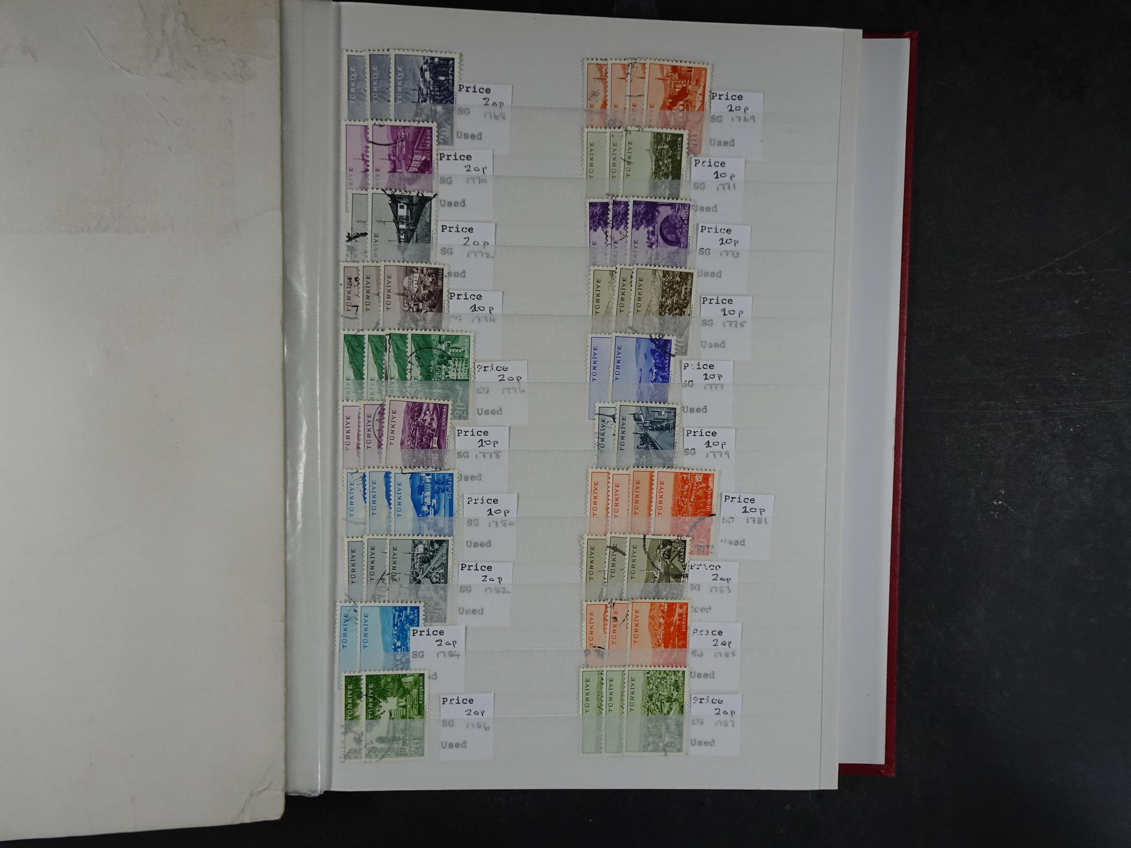 Mooie gebruikte stock met veel beter materiaal.
Hoge cat waarde. 69