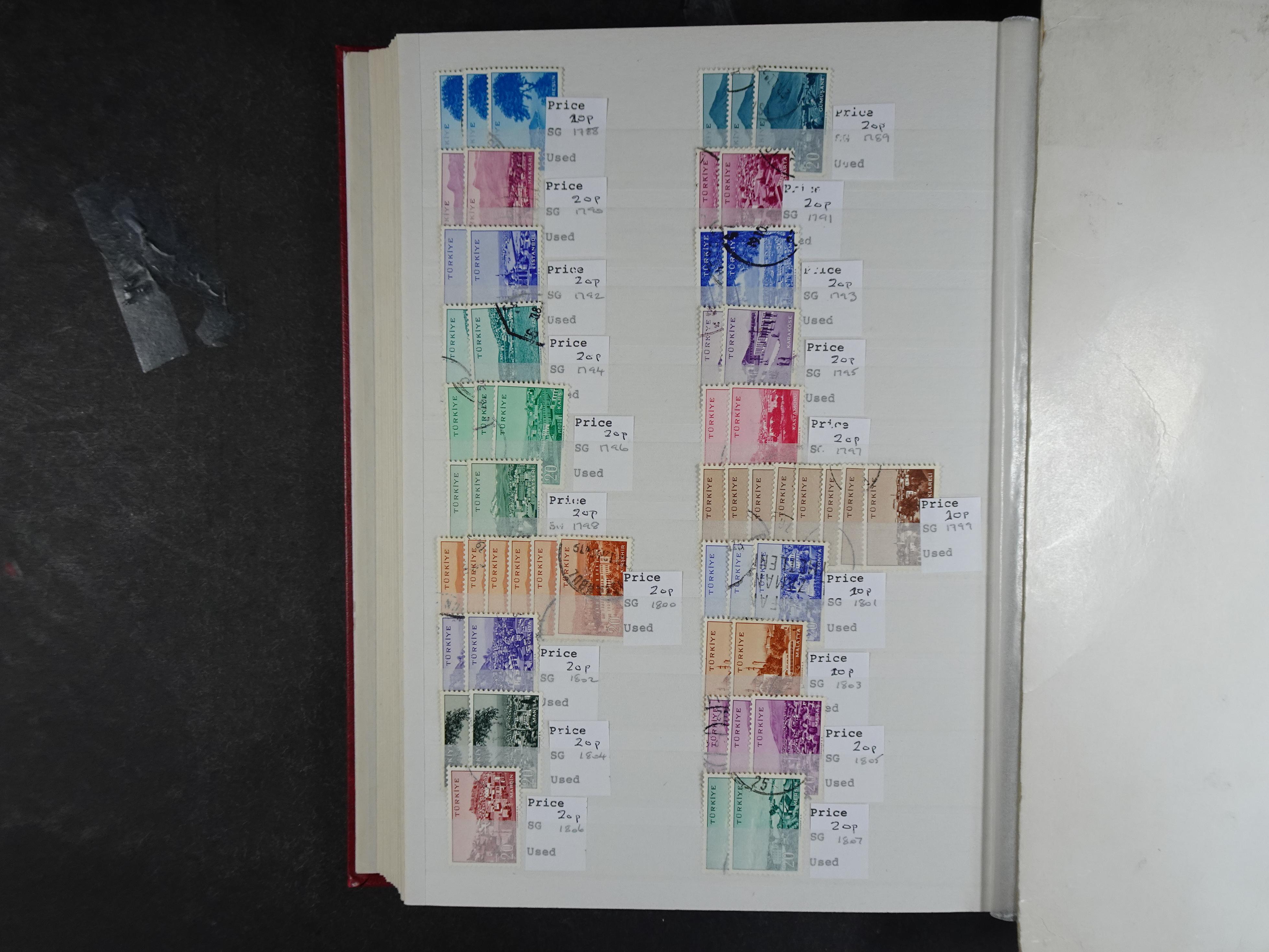 Mooie gebruikte stock met veel beter materiaal.
Hoge cat waarde. 70