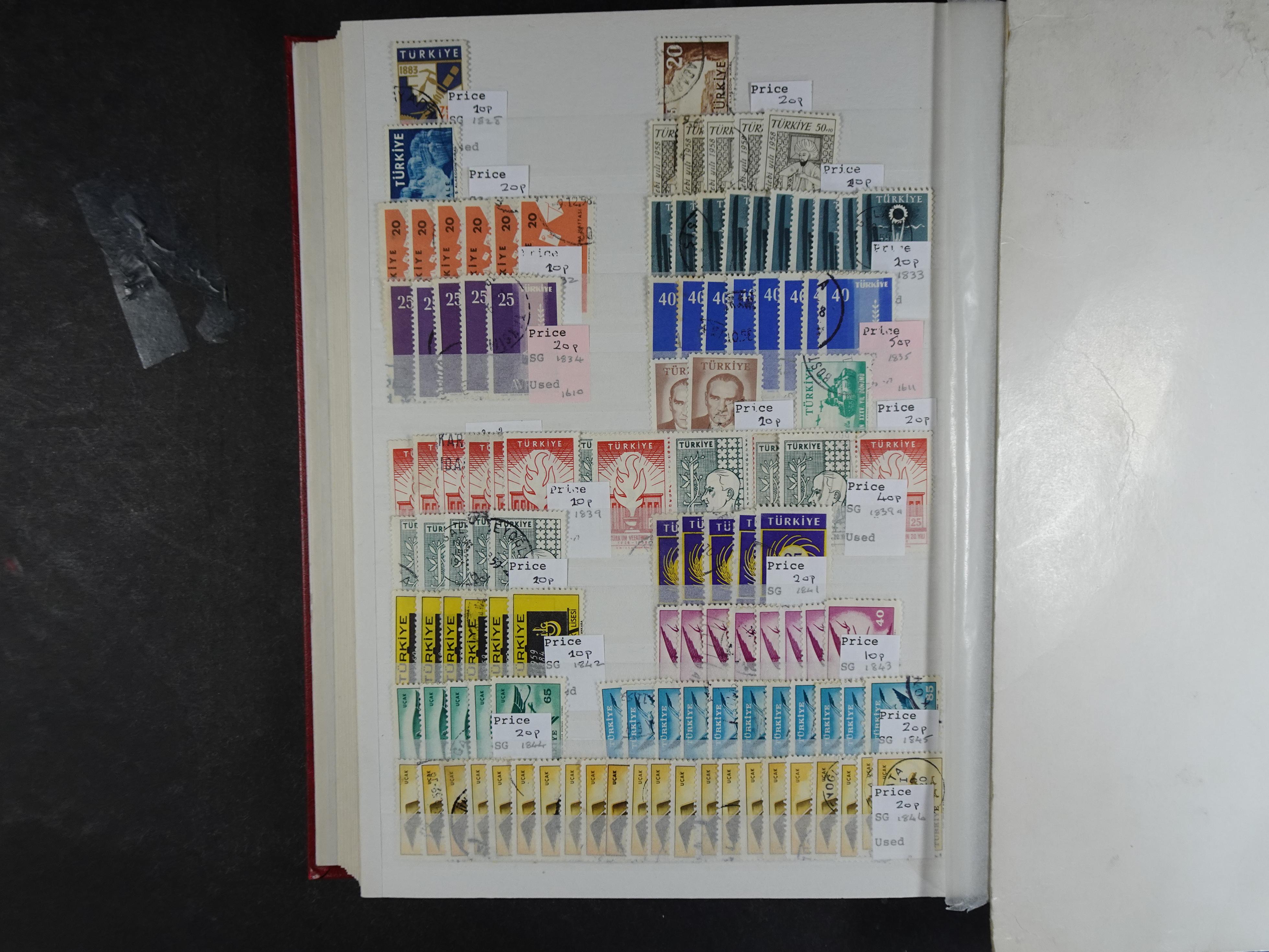 Mooie gebruikte stock met veel beter materiaal.
Hoge cat waarde. 72