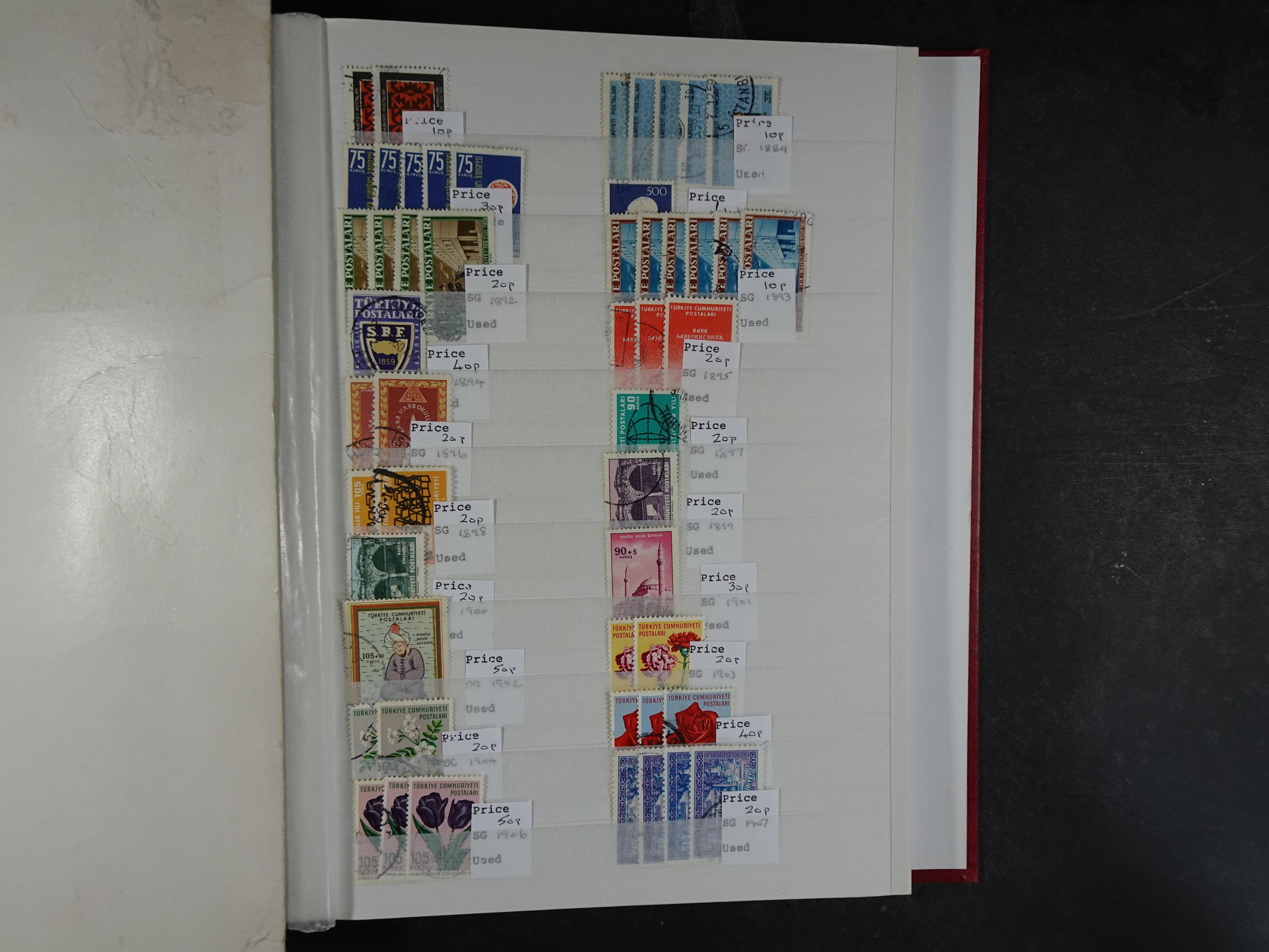 Mooie gebruikte stock met veel beter materiaal.
Hoge cat waarde. 75