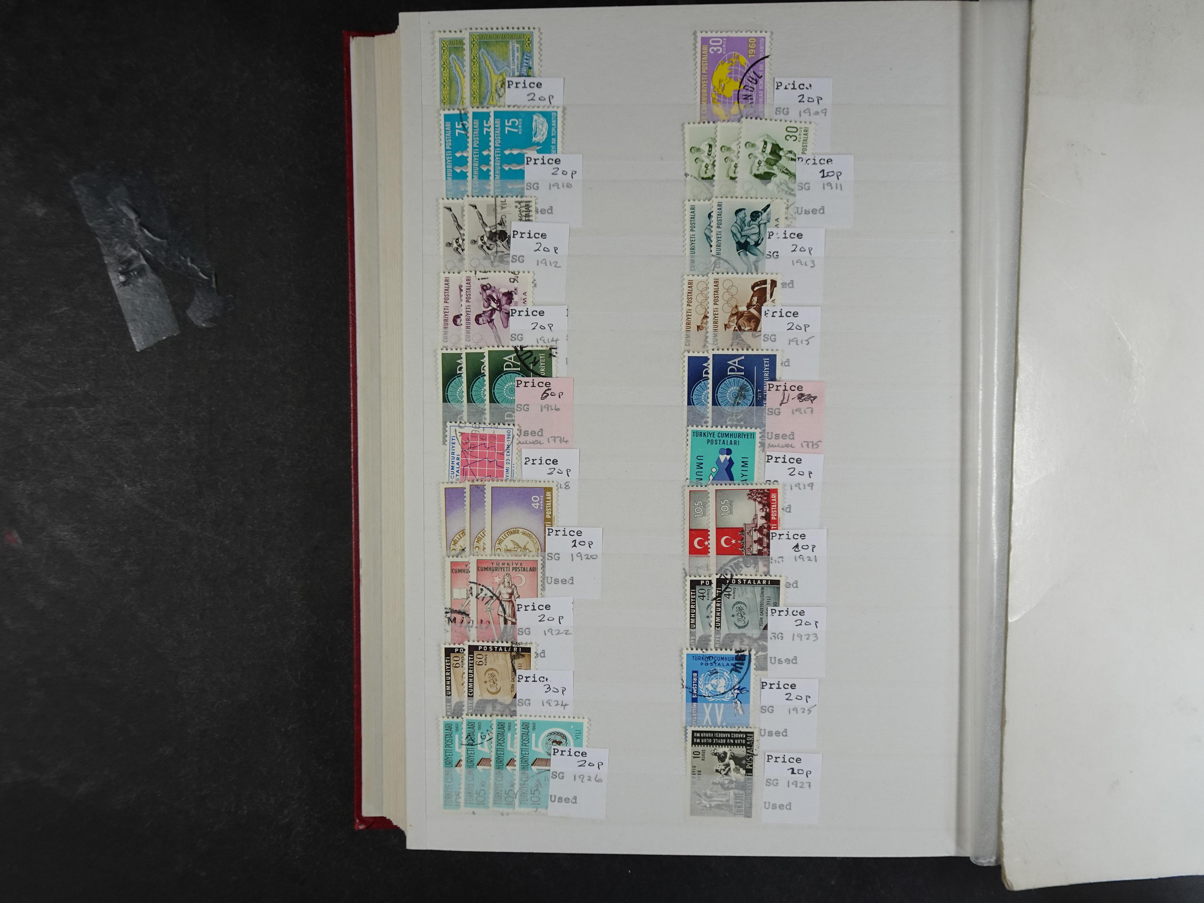 Mooie gebruikte stock met veel beter materiaal.
Hoge cat waarde. 76