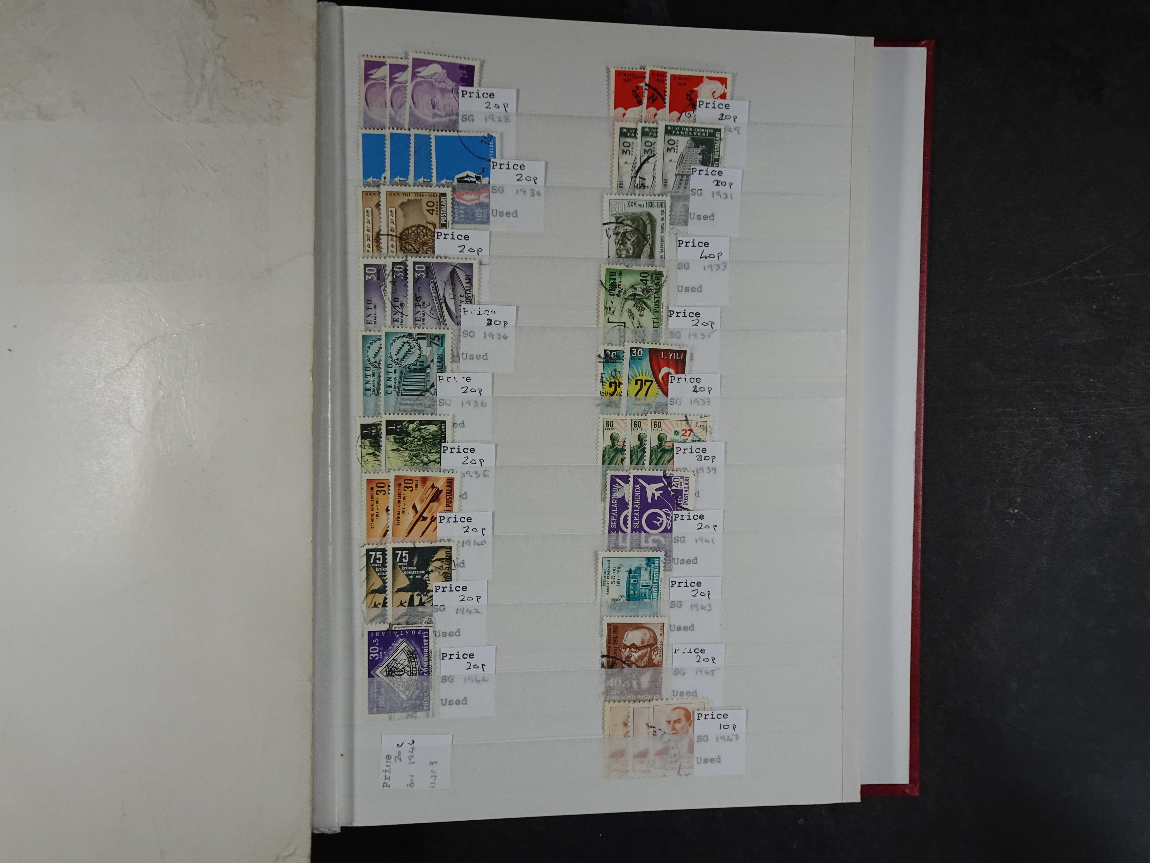 Mooie gebruikte stock met veel beter materiaal.
Hoge cat waarde. 77