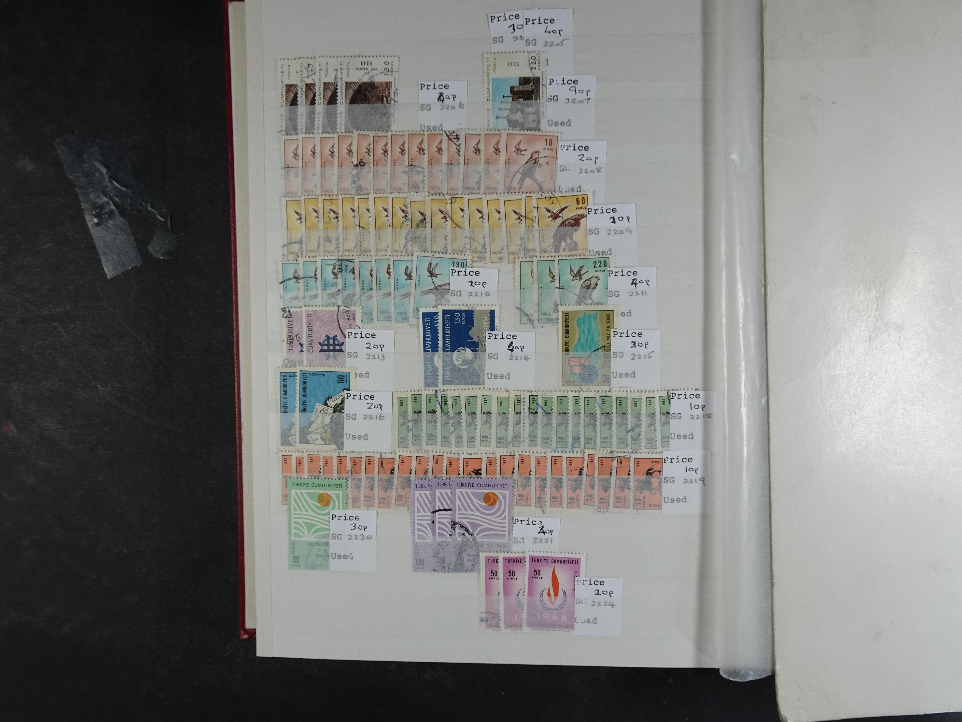 Mooie gebruikte stock met veel beter materiaal.
Hoge cat waarde. 90