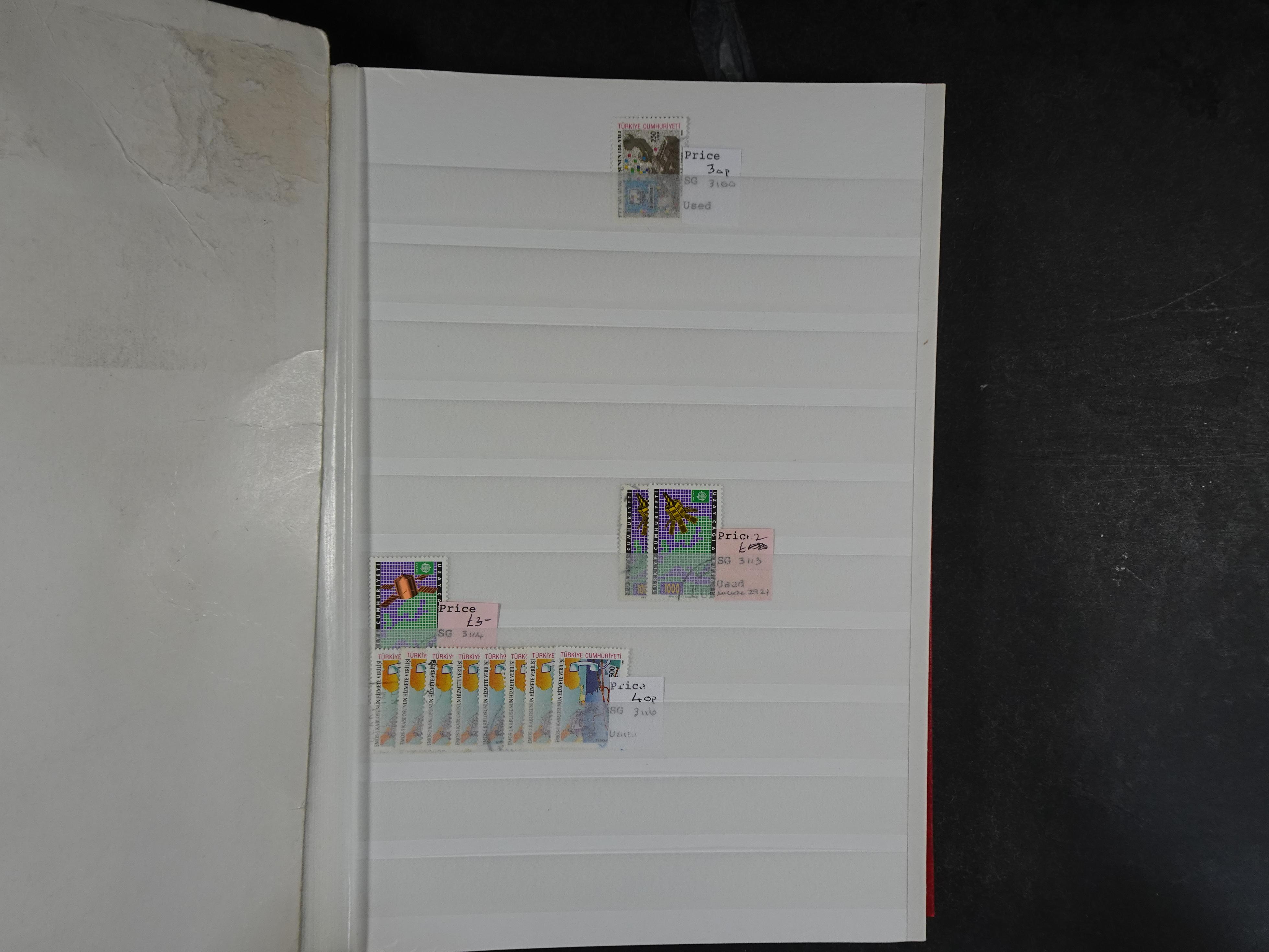 Mooie gebruikte stock met veel beter materiaal.
Hoge cat waarde. 130