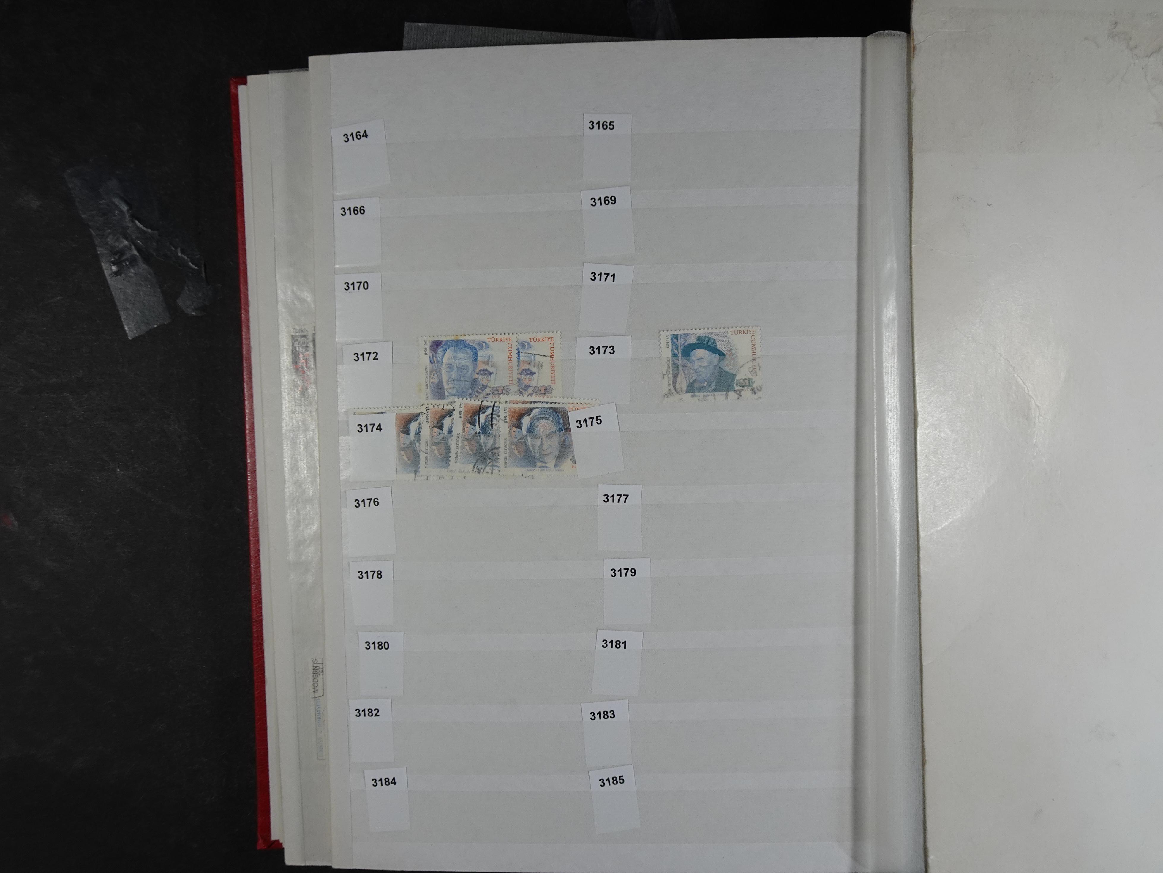 Mooie gebruikte stock met veel beter materiaal.
Hoge cat waarde. 133