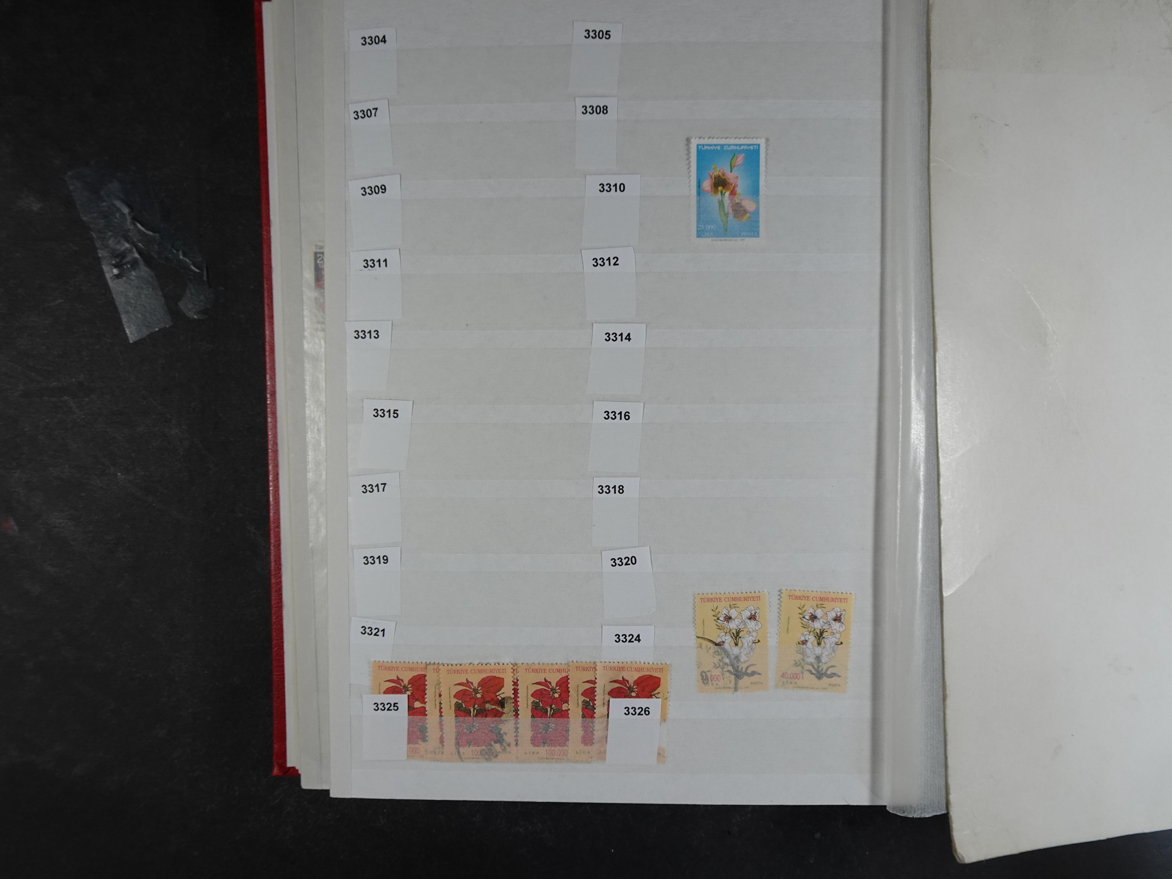 Mooie gebruikte stock met veel beter materiaal.
Hoge cat waarde. 138