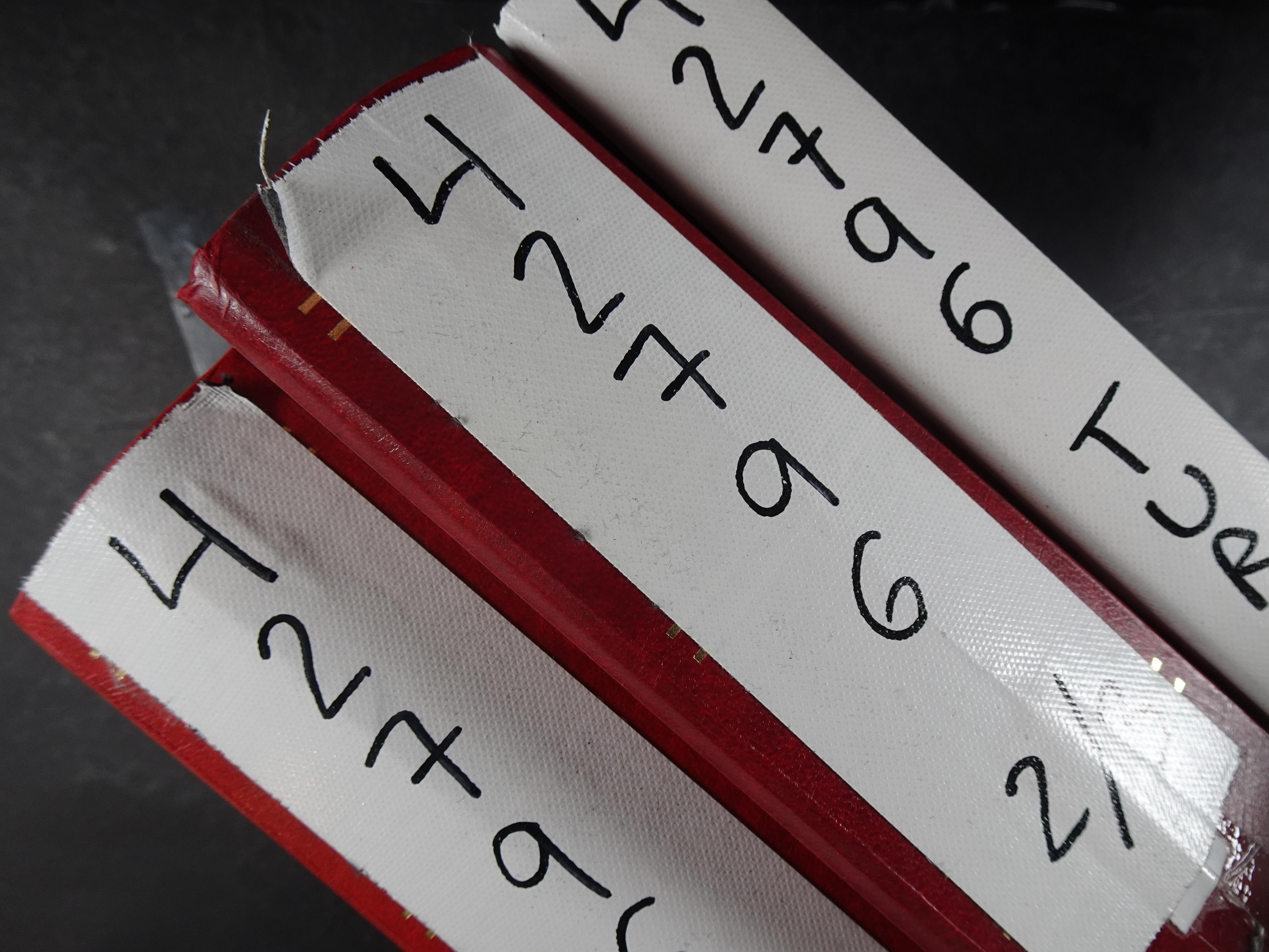 Mooie gebruikte stock met veel beter materiaal.
Hoge cat waarde. 165