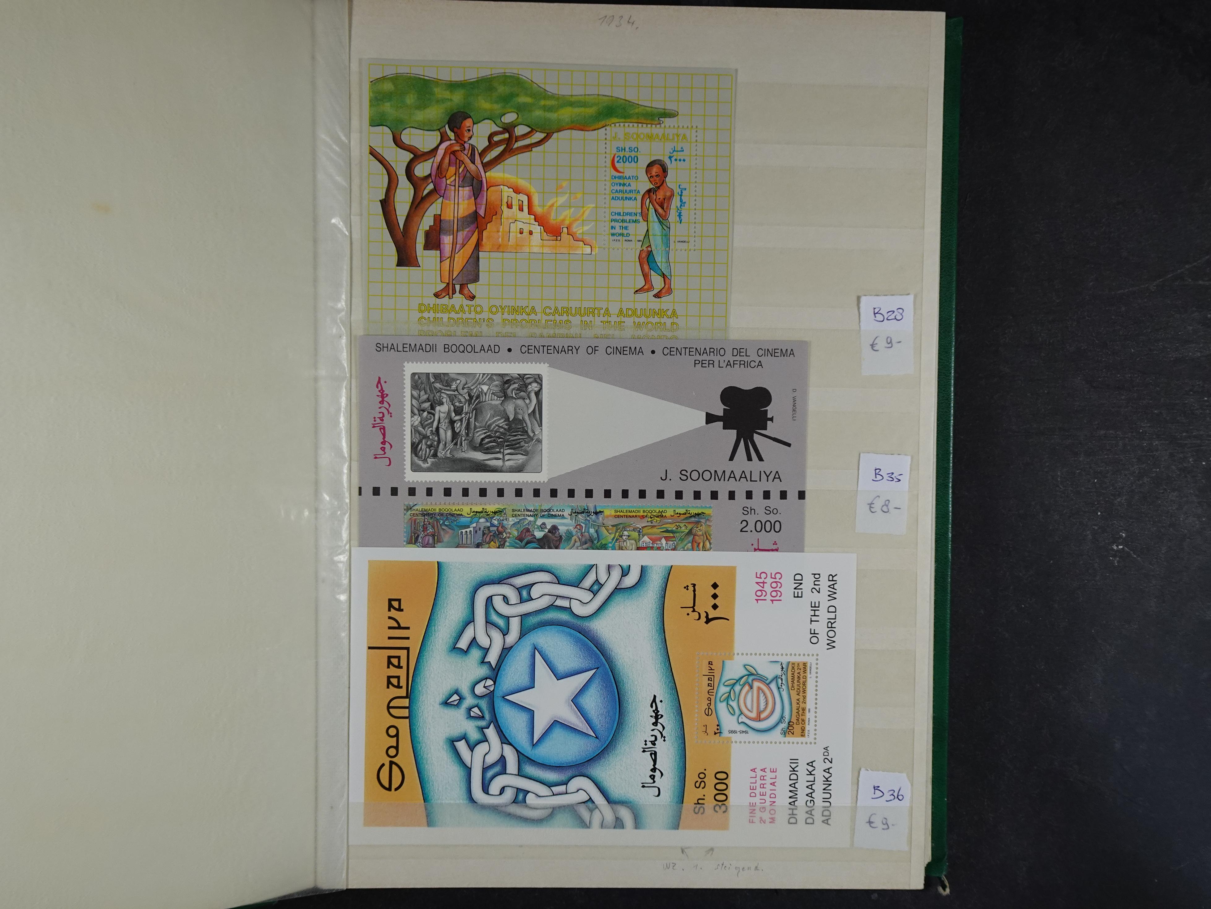 Mooie collectie veel motief. 
Hoge cat waarde.