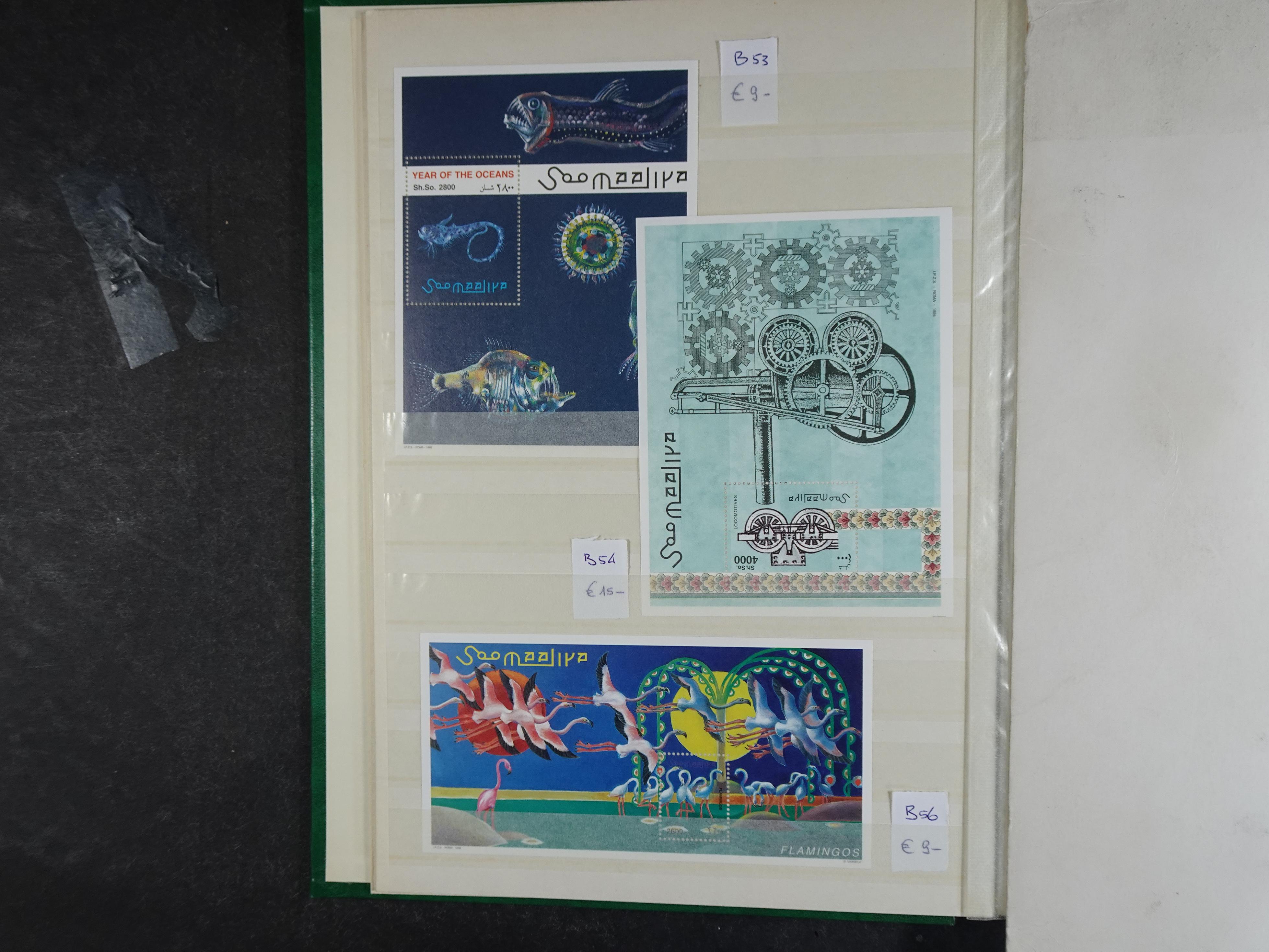 Mooie collectie veel motief. 
Hoge cat waarde. 4