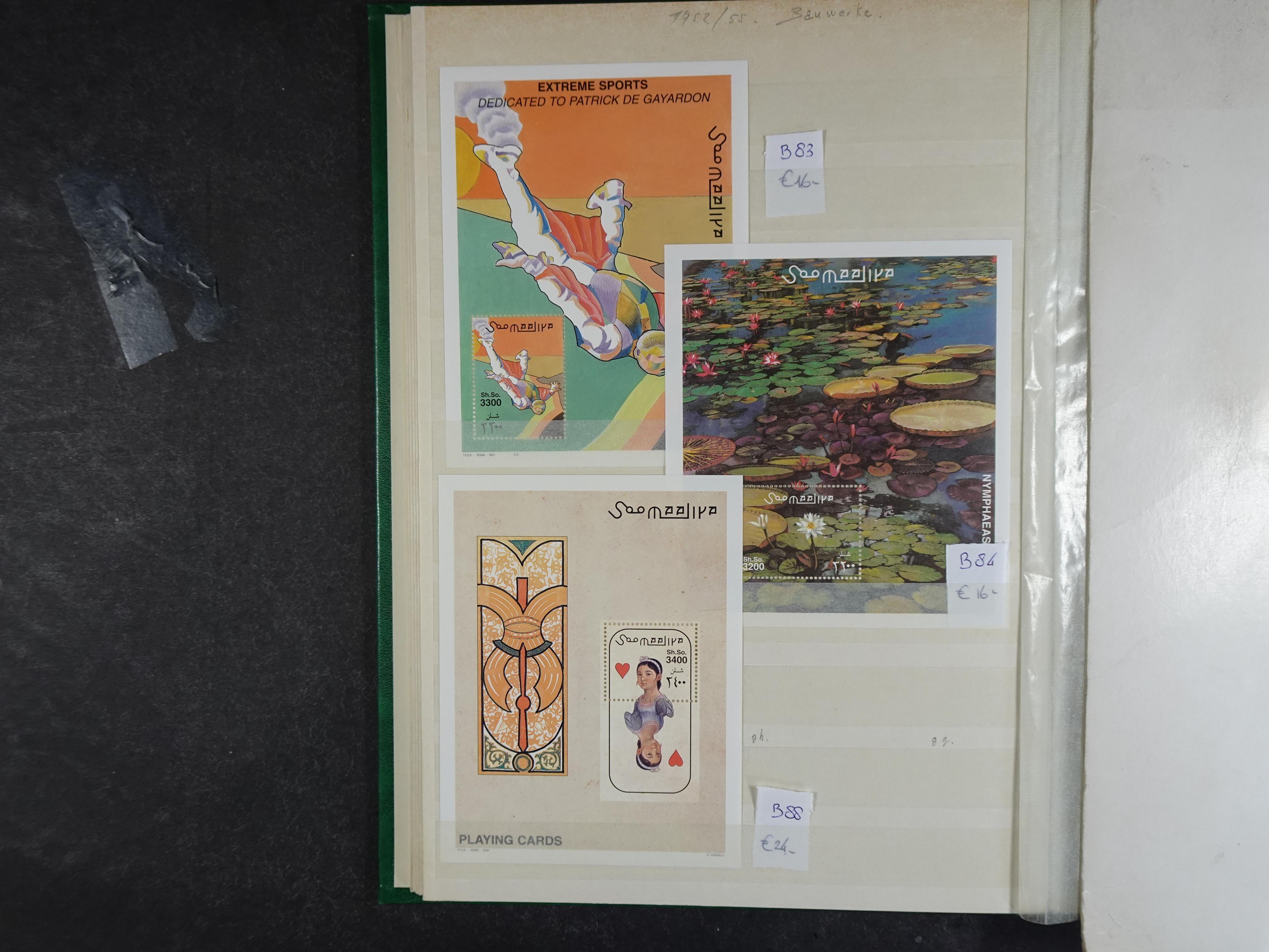 Mooie collectie veel motief. 
Hoge cat waarde. 10