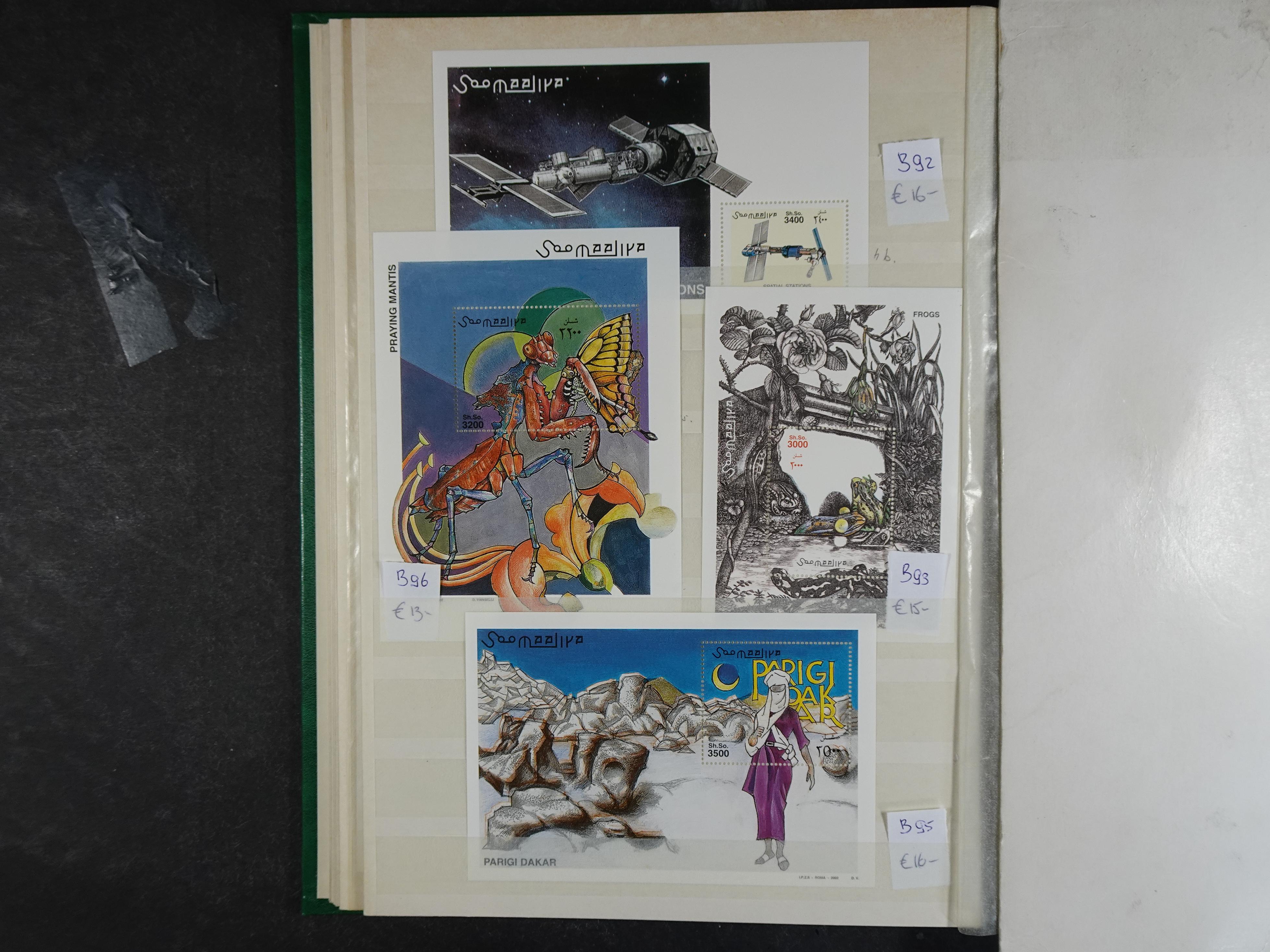 Mooie collectie veel motief. 
Hoge cat waarde. 12