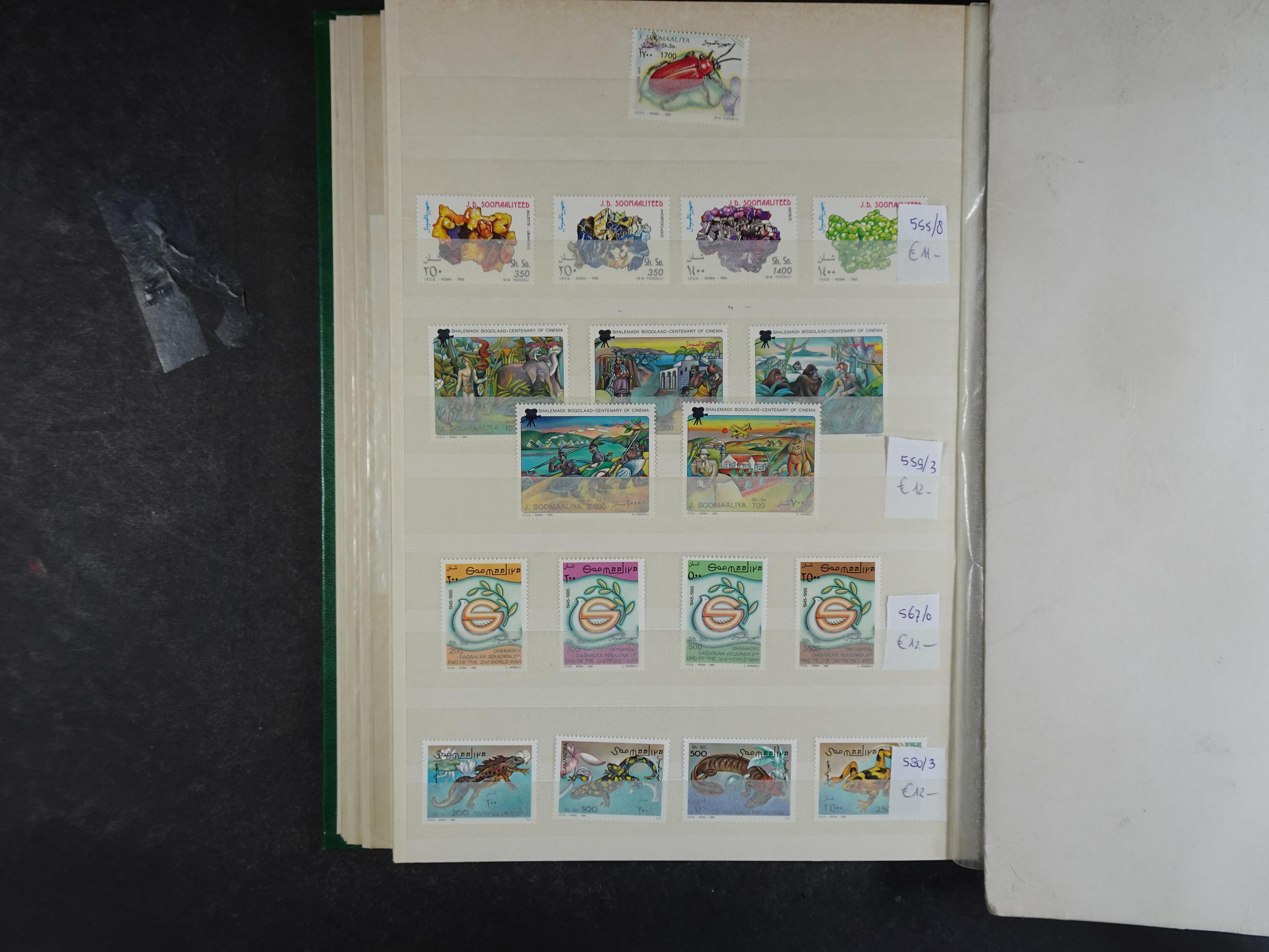 Mooie collectie veel motief. 
Hoge cat waarde. 18