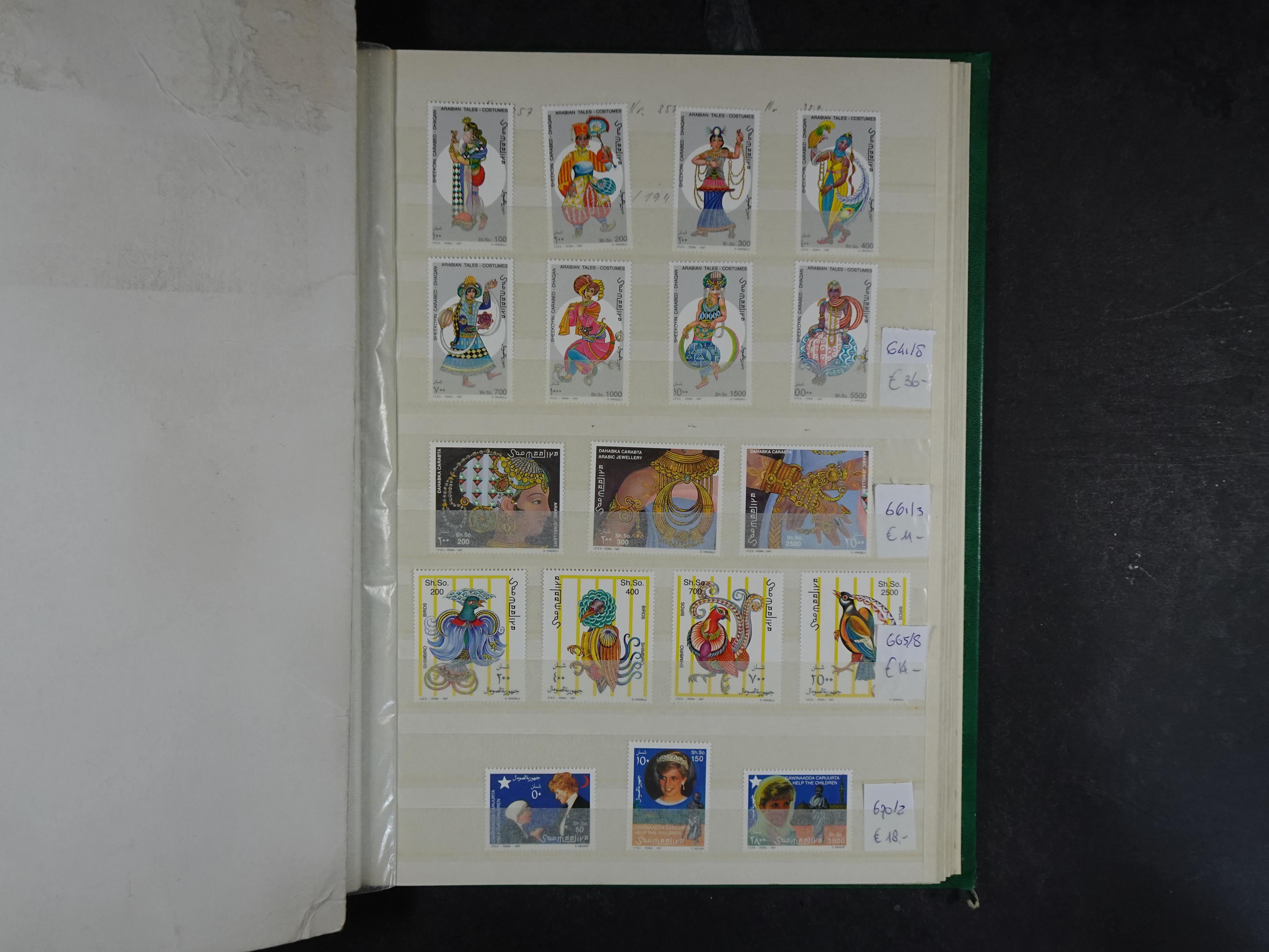 Mooie collectie veel motief. 
Hoge cat waarde. 21