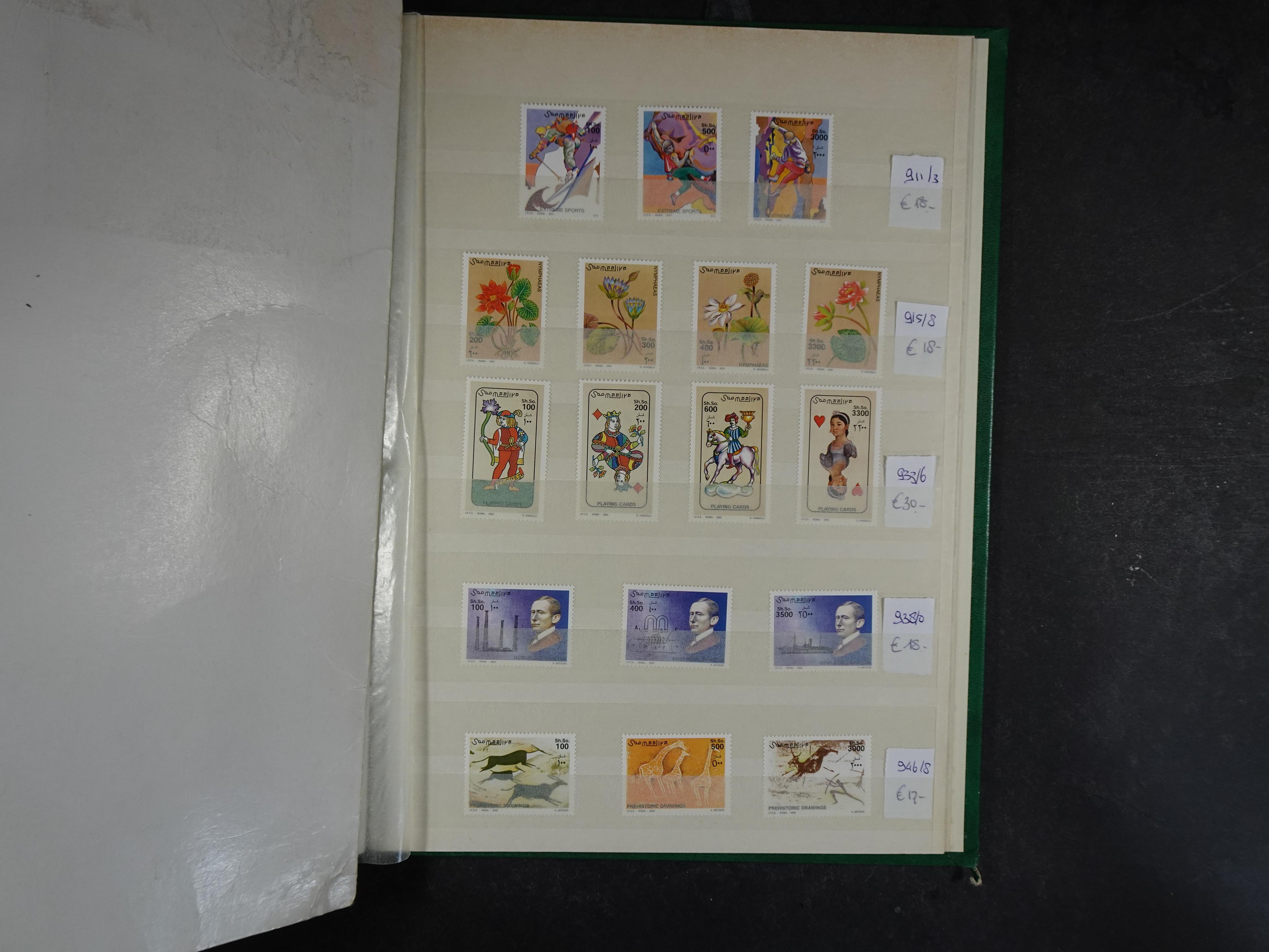 Mooie collectie veel motief. 
Hoge cat waarde. 27