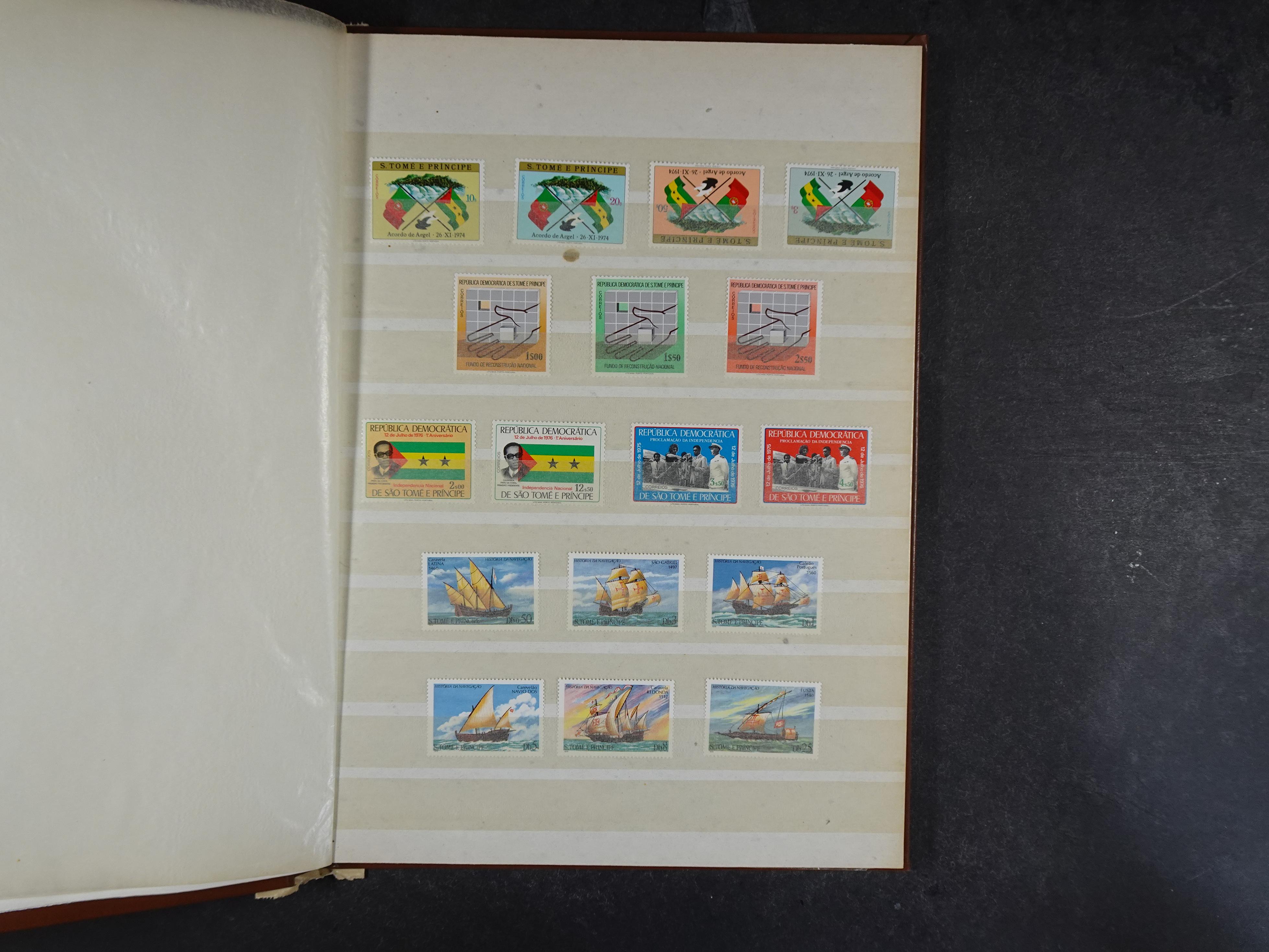 Mooie verzameling met ongetand.
Veel motief.