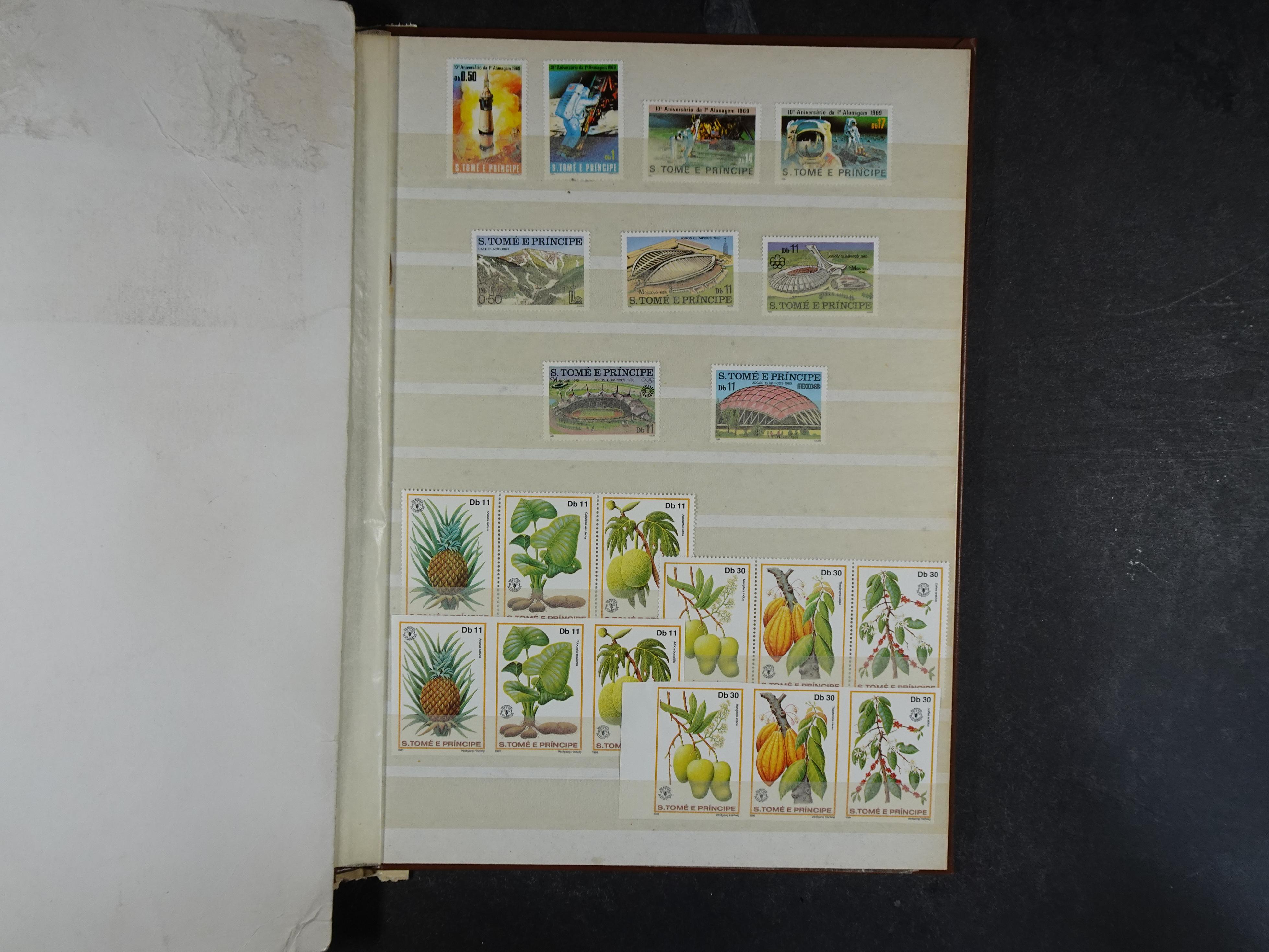 Mooie verzameling met ongetand.
Veel motief. 3