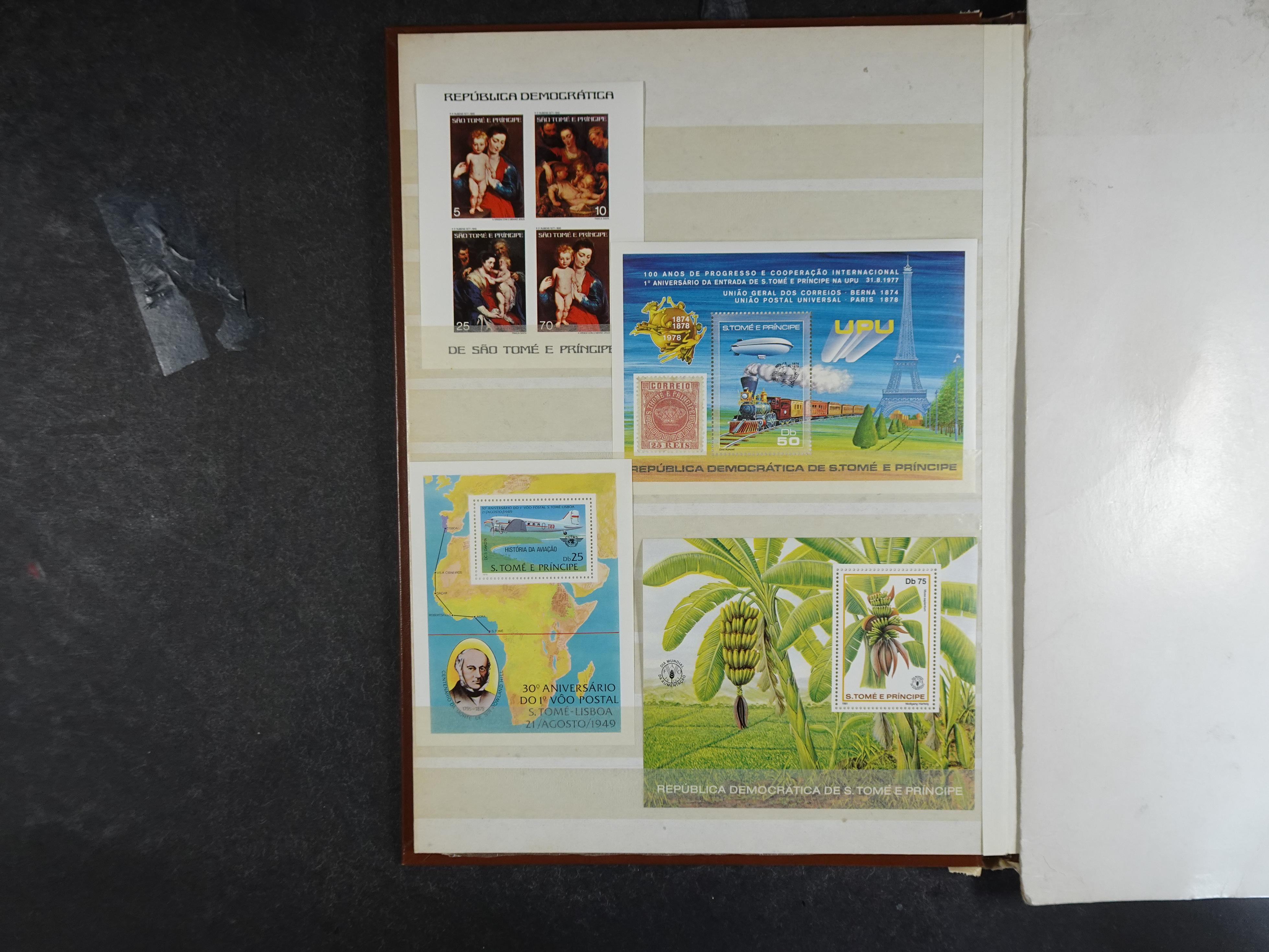 Mooie verzameling met ongetand.
Veel motief. 8