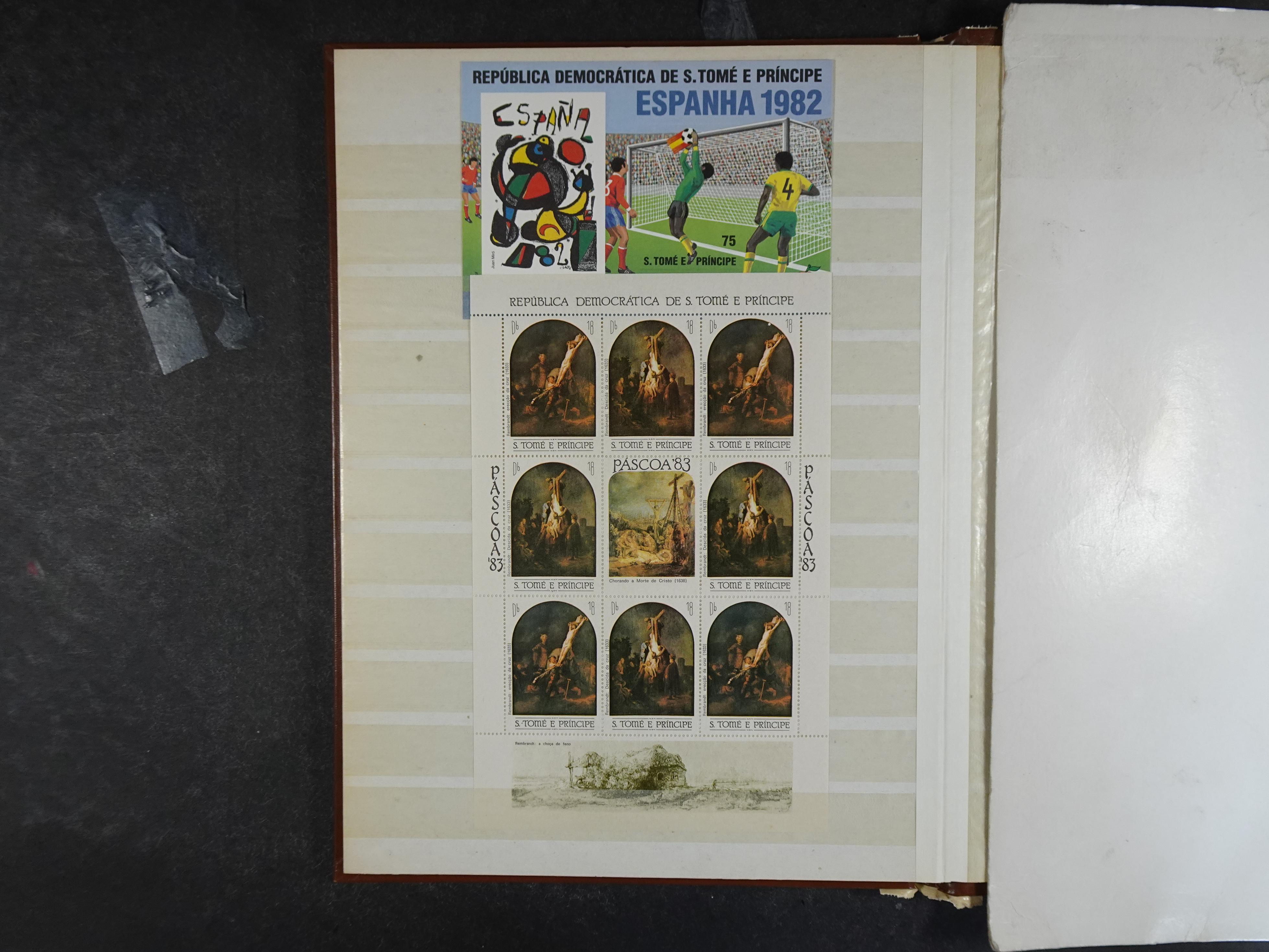 Mooie verzameling met ongetand.
Veel motief. 14