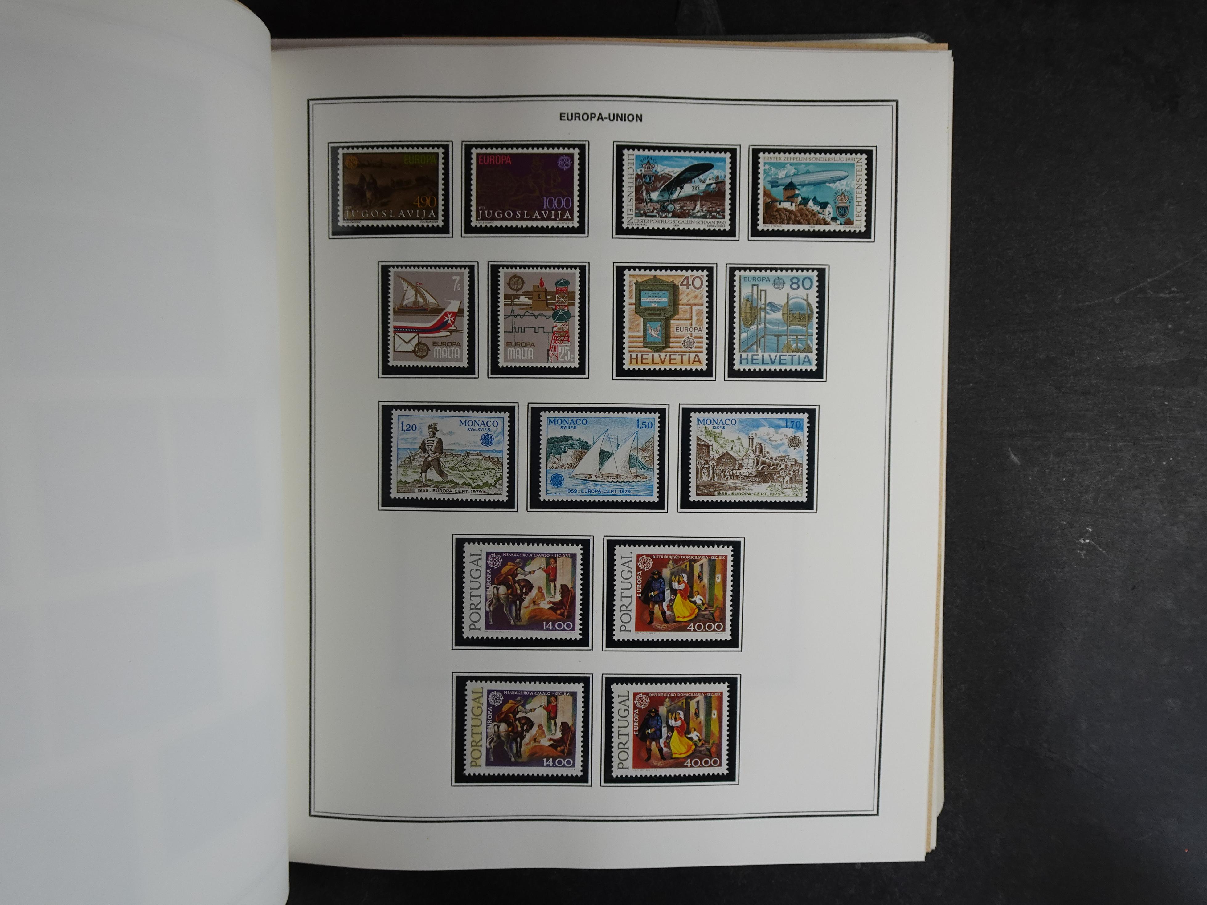 Ook meelopers, etc.
Zowel gestempeld als postfris.
Ca € 5500.- 
Cat waarde. 4