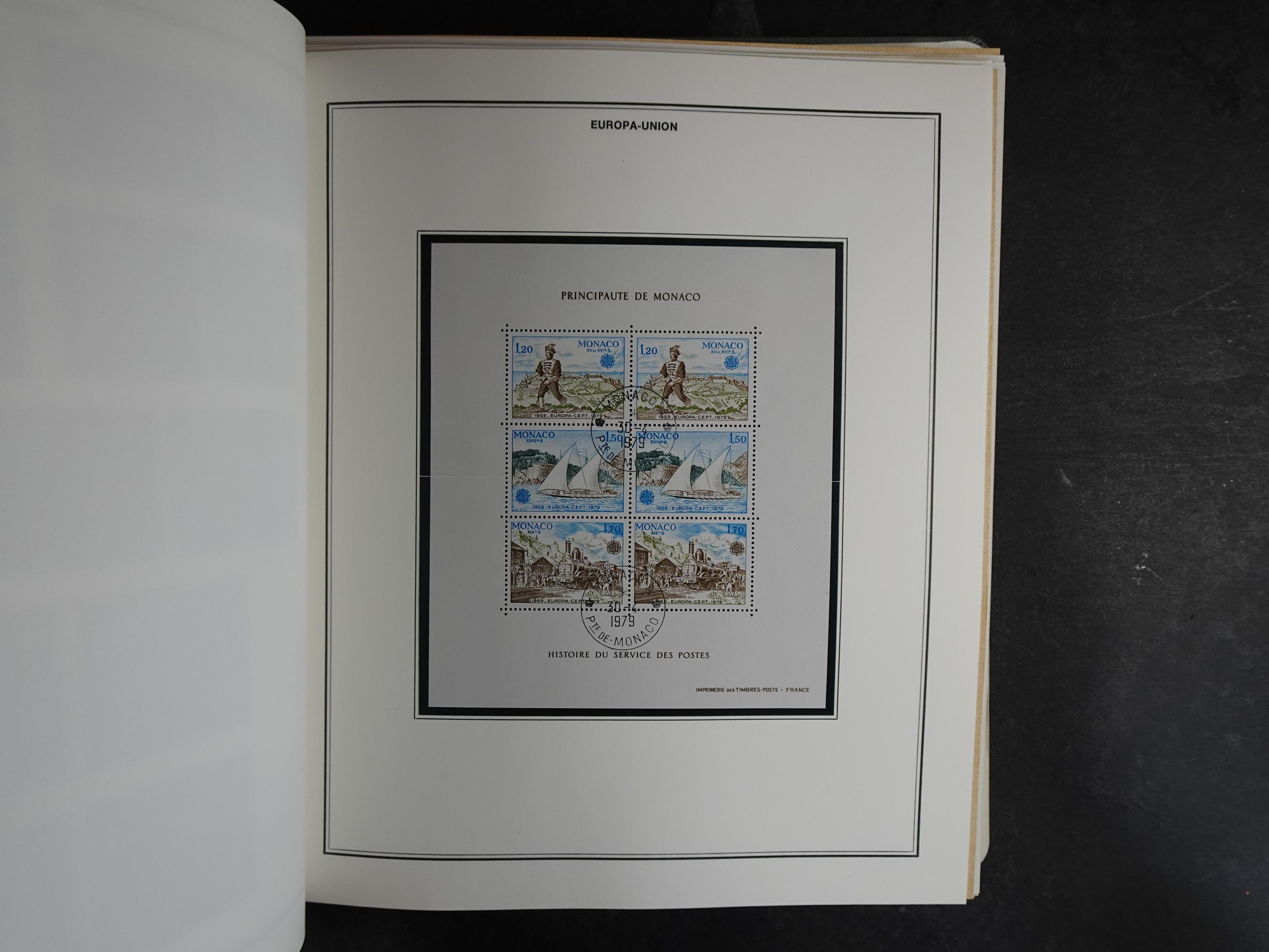 Ook meelopers, etc.
Zowel gestempeld als postfris.
Ca € 5500.- 
Cat waarde. 12