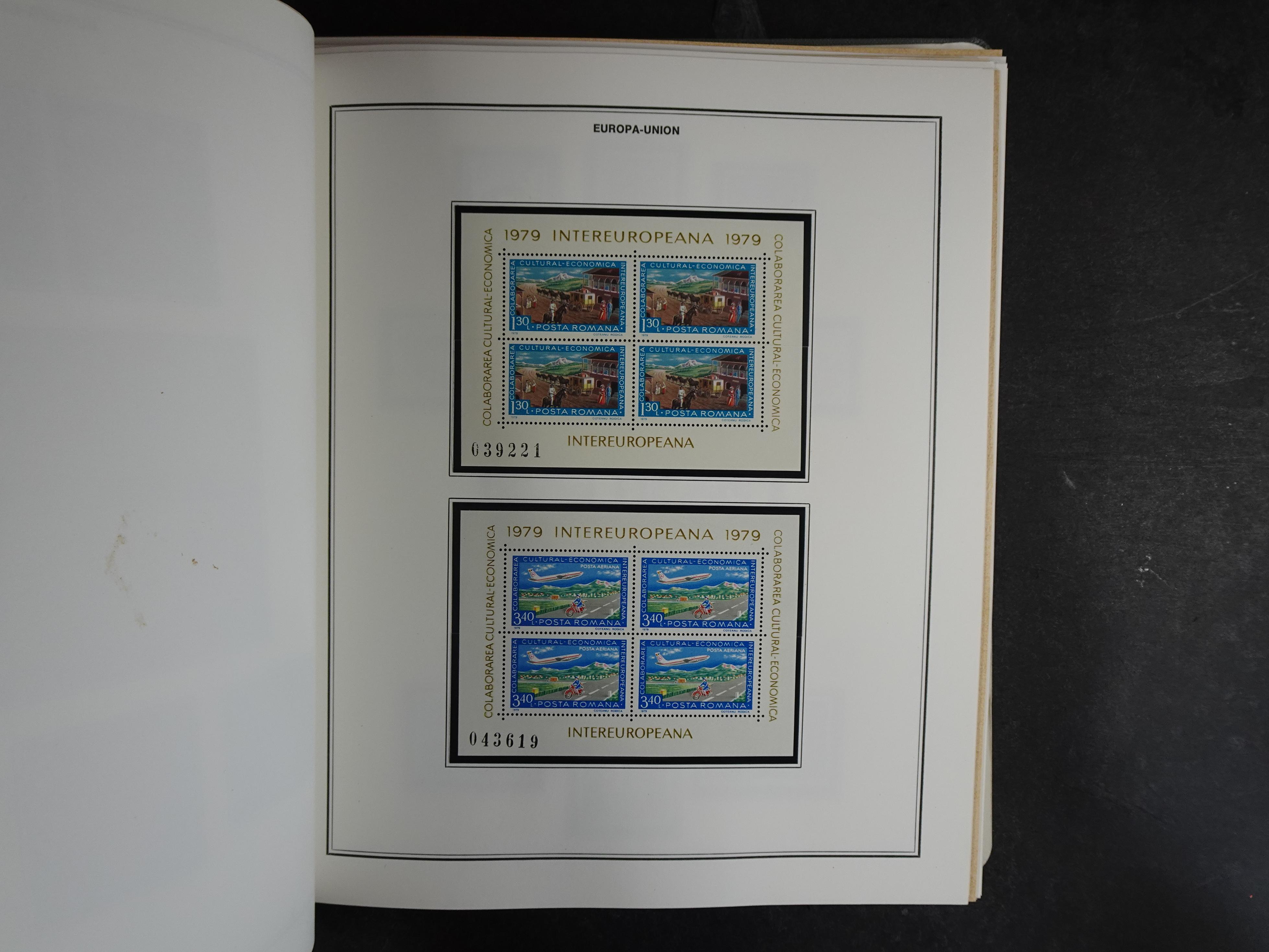 Ook meelopers, etc.
Zowel gestempeld als postfris.
Ca € 5500.- 
Cat waarde. 17