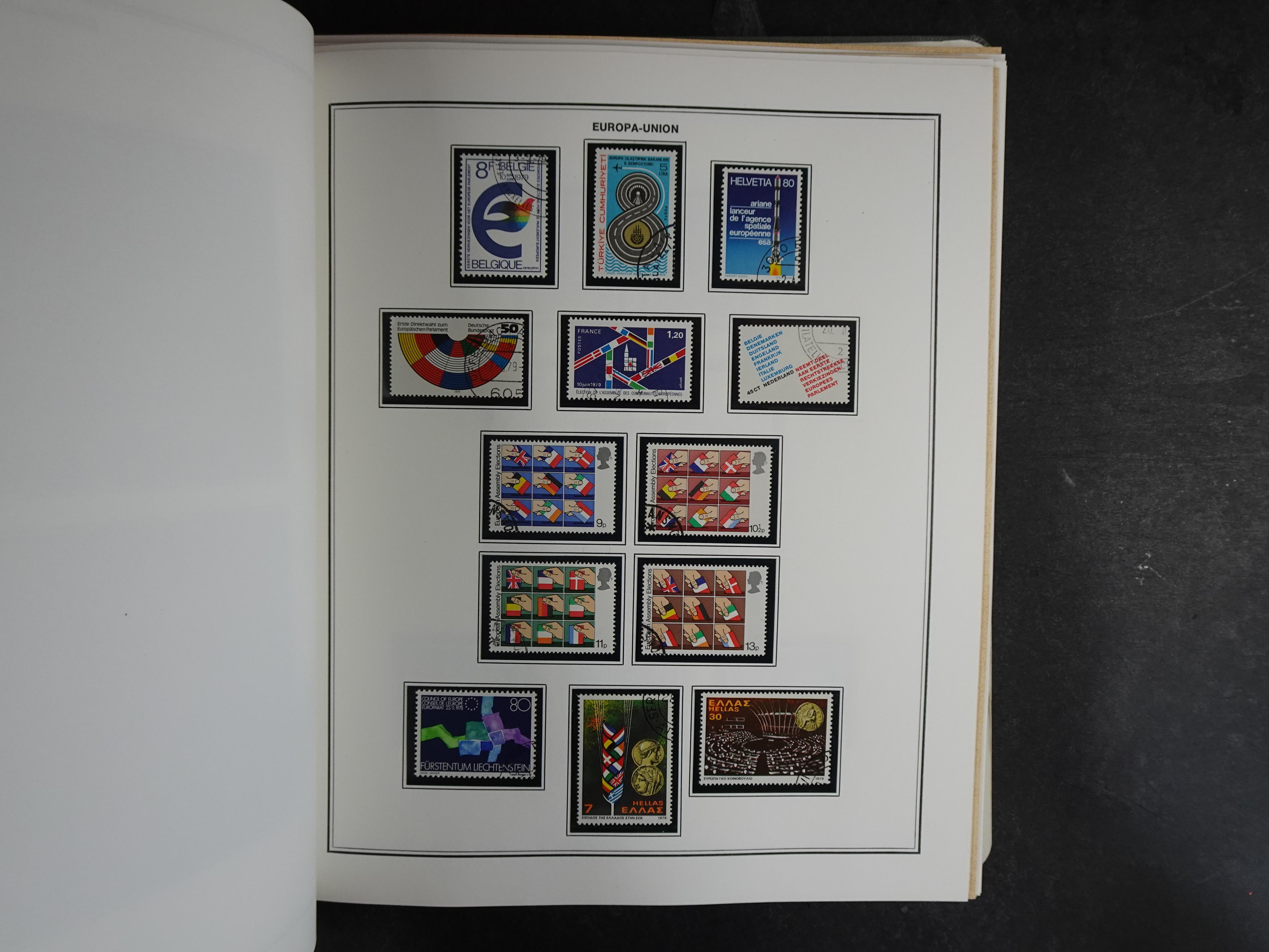 Ook meelopers, etc.
Zowel gestempeld als postfris.
Ca € 5500.- 
Cat waarde. 18