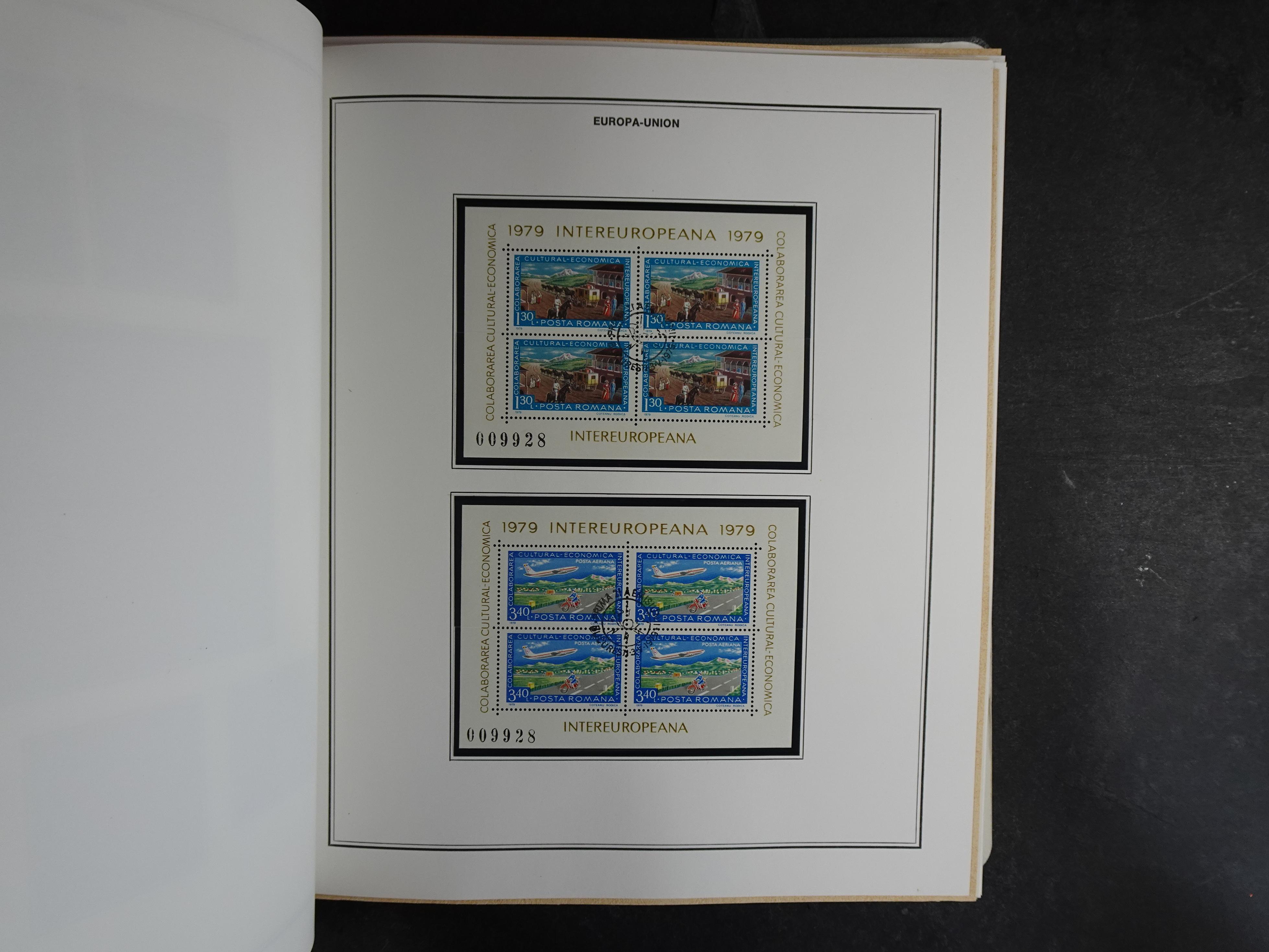 Ook meelopers, etc.
Zowel gestempeld als postfris.
Ca € 5500.- 
Cat waarde. 20