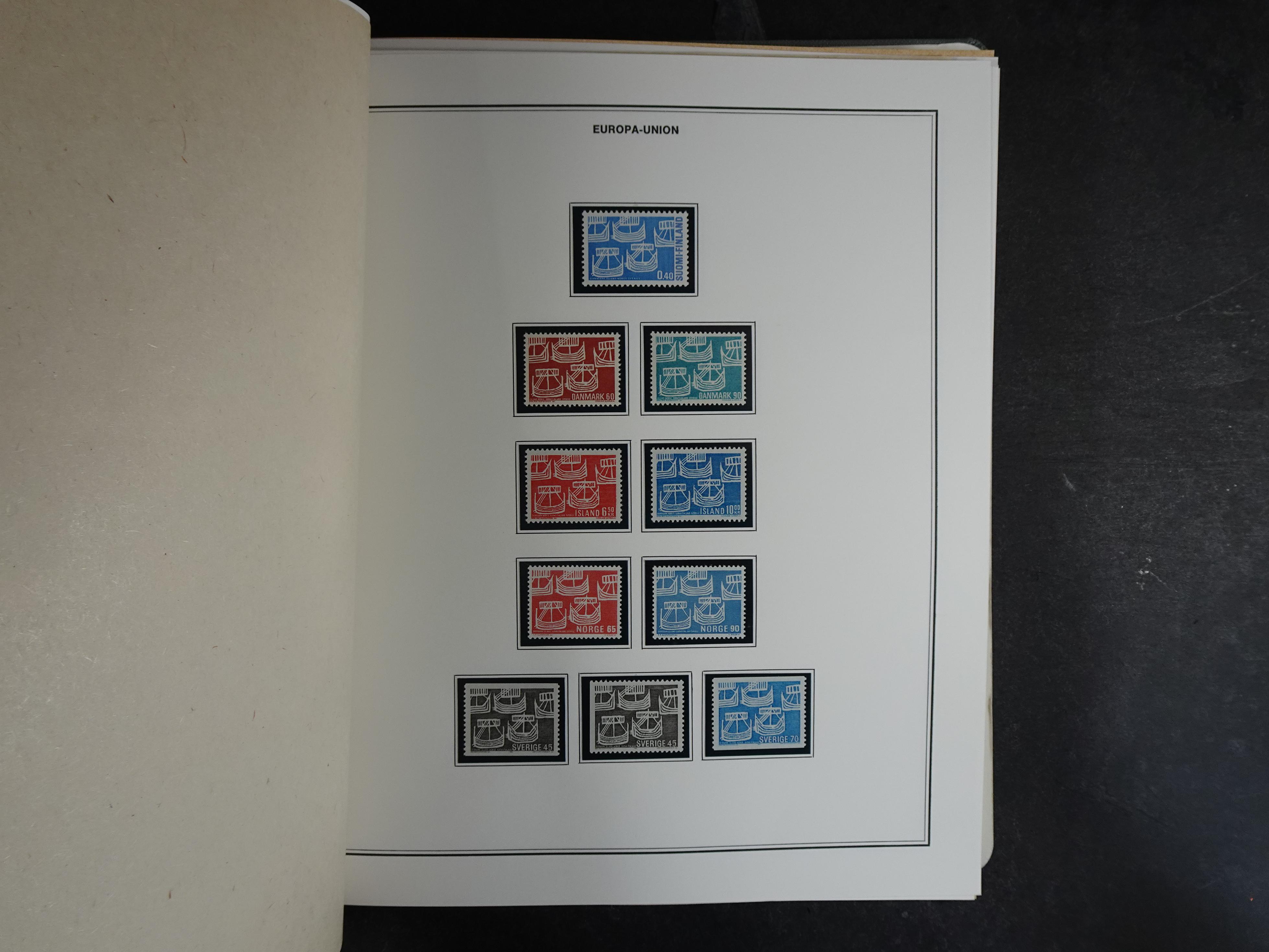 Ook meelopers, etc.
Zowel gestempeld als postfris.
Ca € 5500.- 
Cat waarde. 23