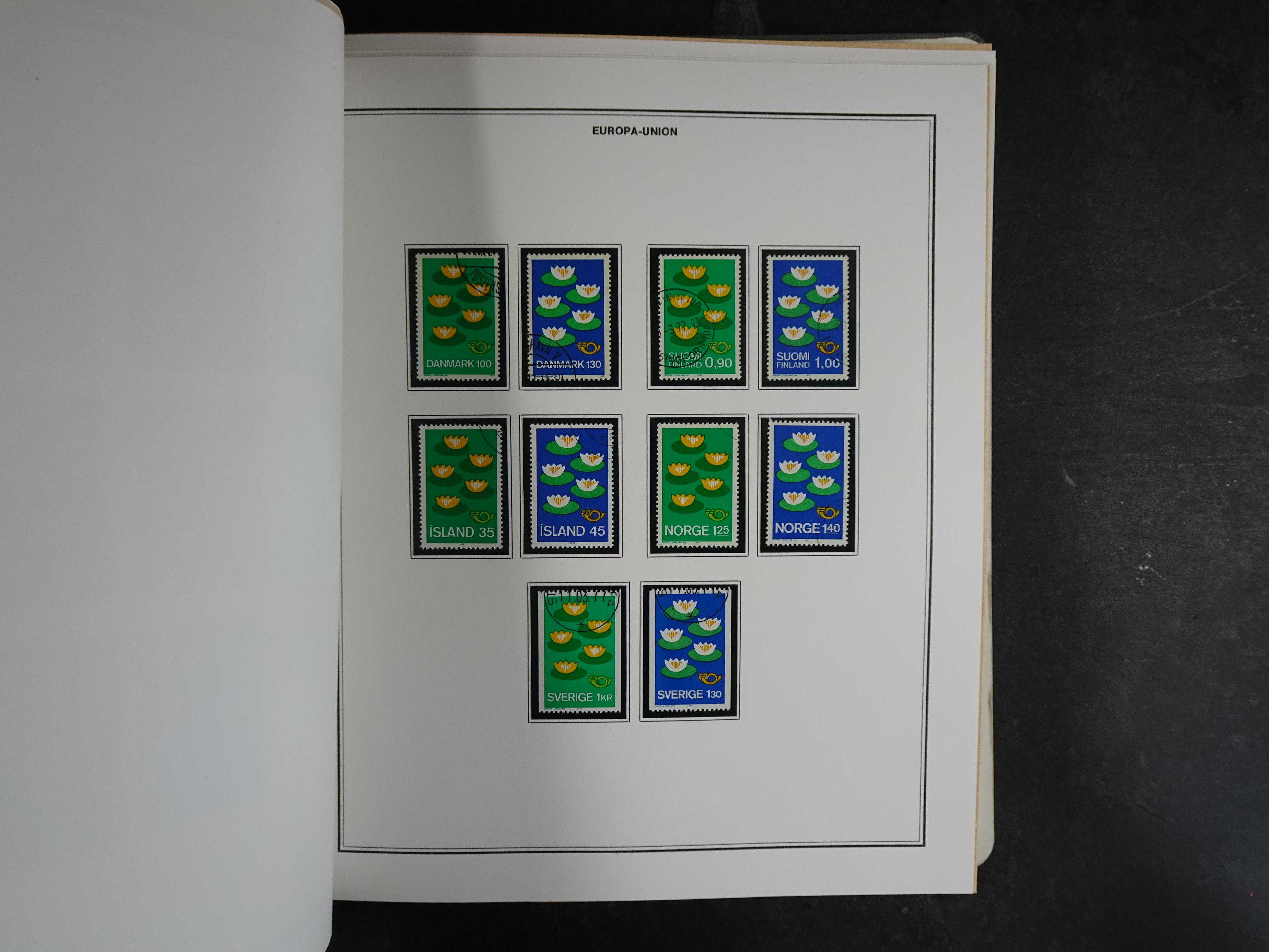 Ook meelopers, etc.
Zowel gestempeld als postfris.
Ca € 5500.- 
Cat waarde. 28