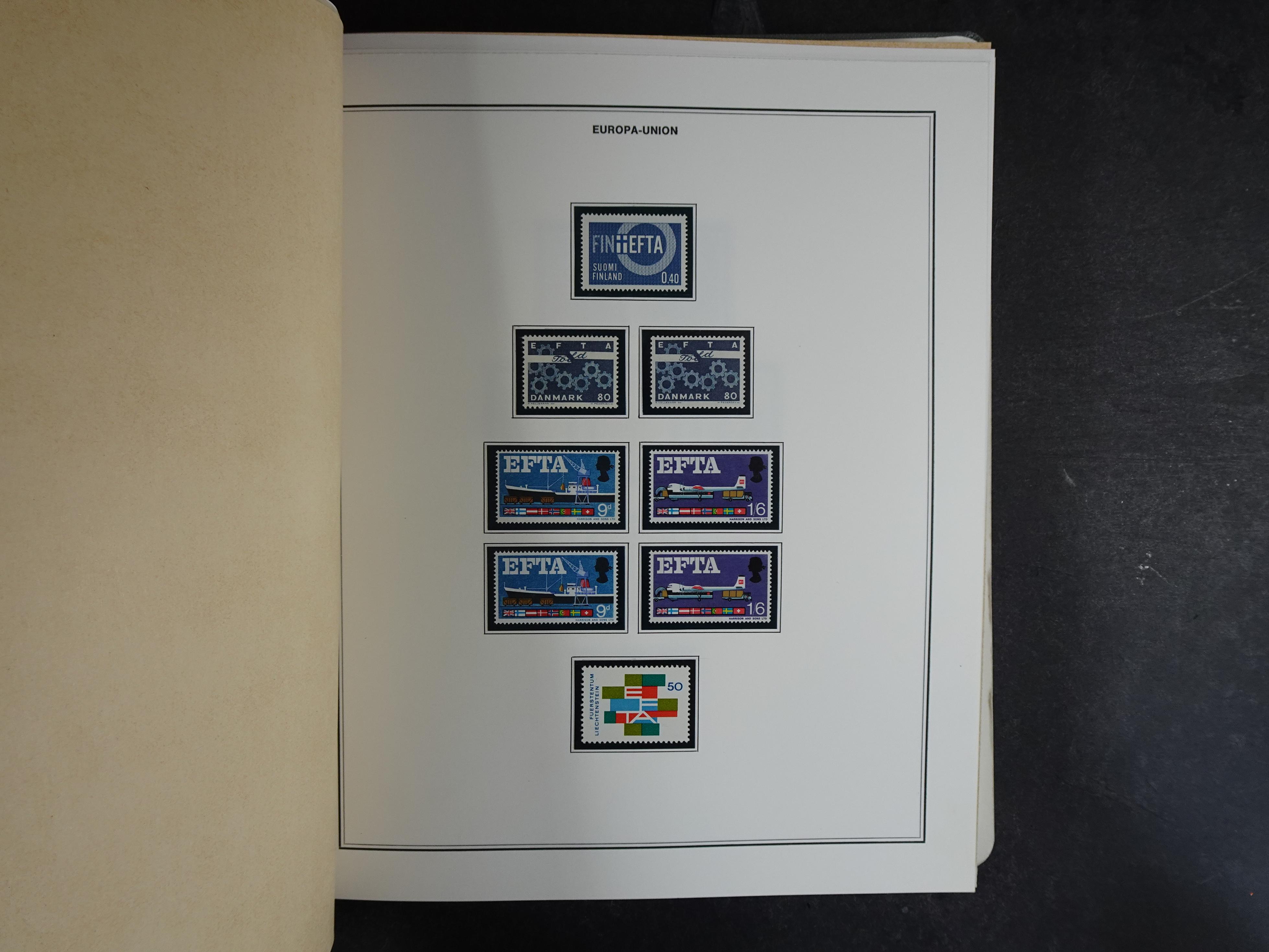 Ook meelopers, etc.
Zowel gestempeld als postfris.
Ca € 5500.- 
Cat waarde. 29