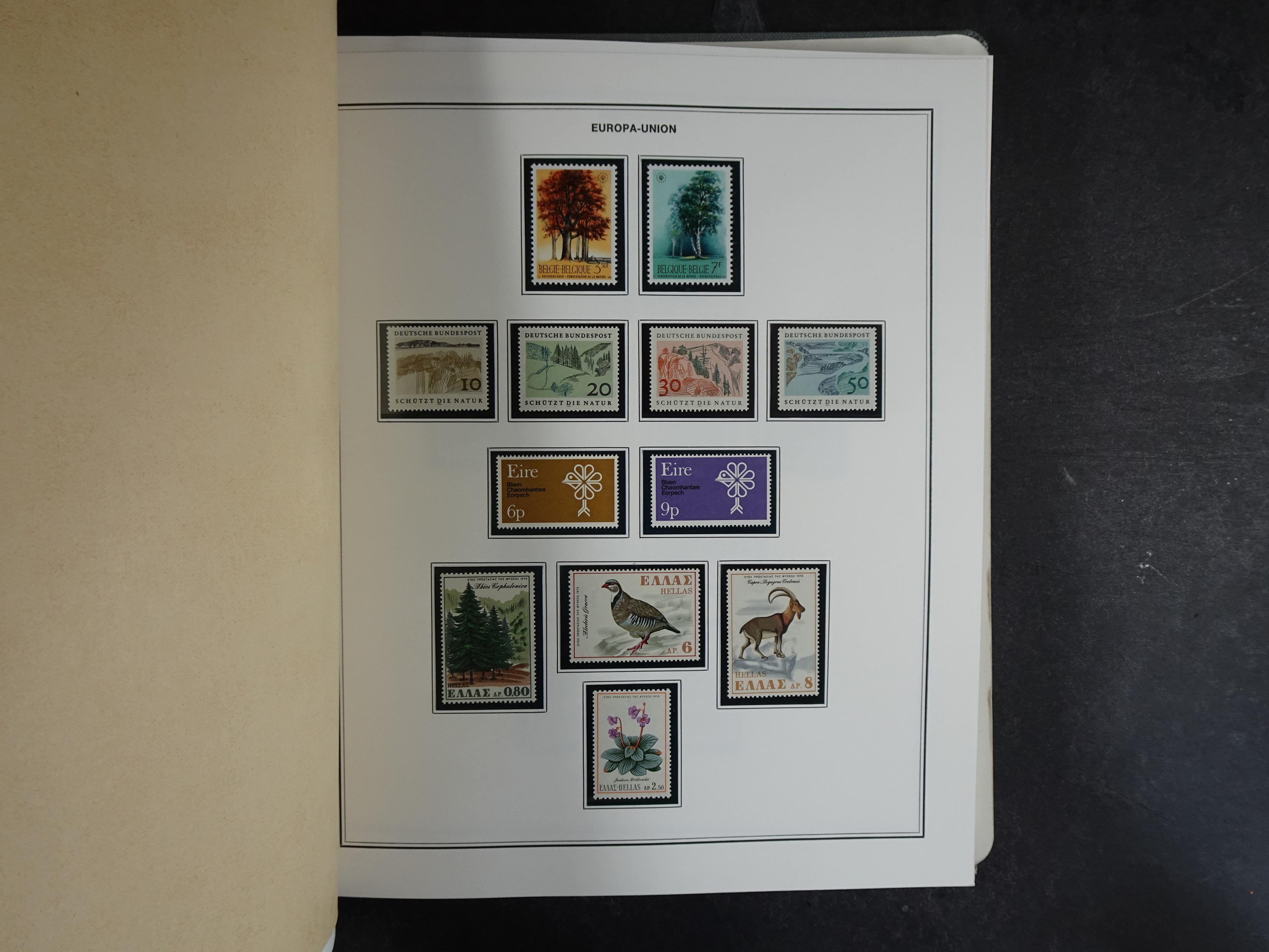 Ook meelopers, etc.
Zowel gestempeld als postfris.
Ca € 5500.- 
Cat waarde. 33