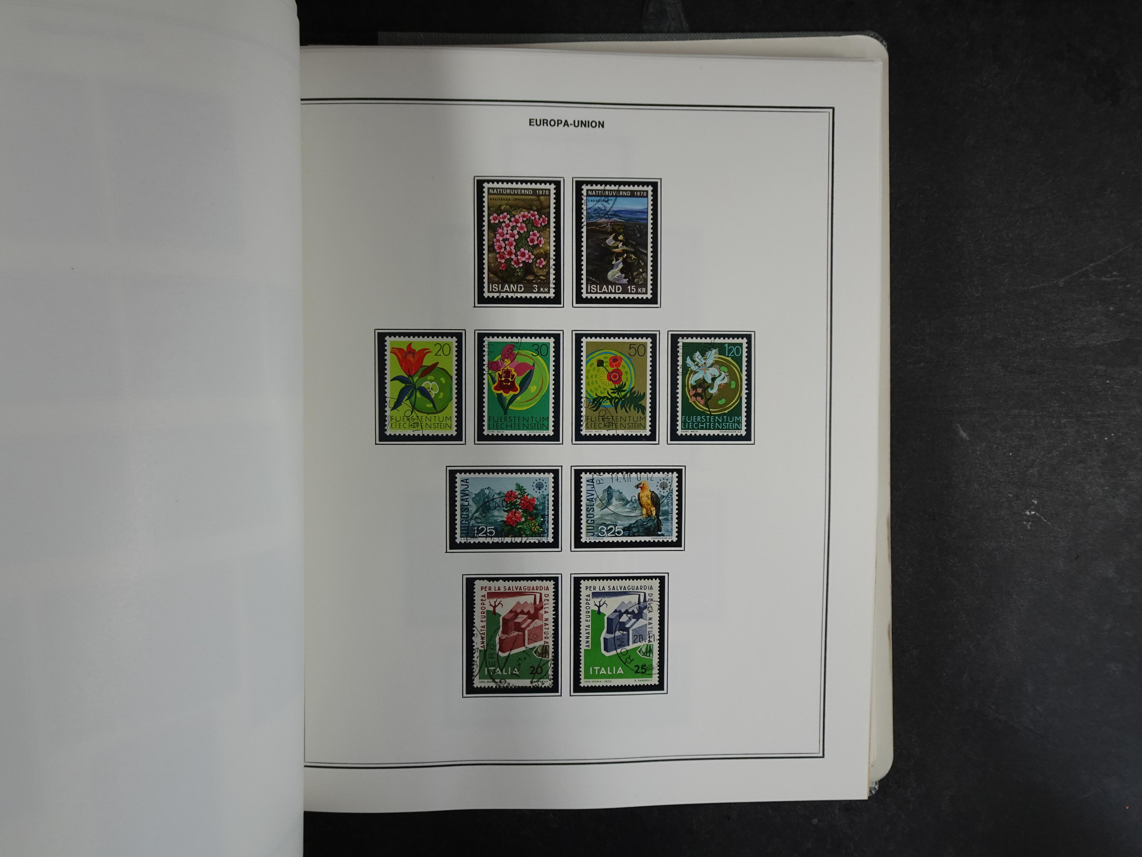 Ook meelopers, etc.
Zowel gestempeld als postfris.
Ca € 5500.- 
Cat waarde. 37