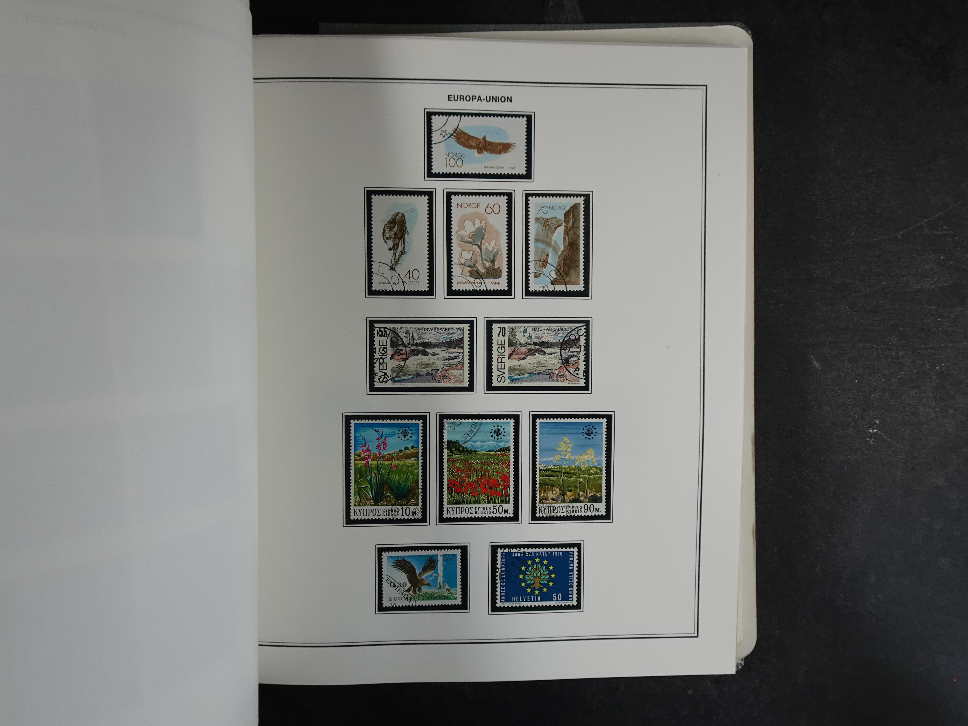 Ook meelopers, etc.
Zowel gestempeld als postfris.
Ca € 5500.- 
Cat waarde. 38