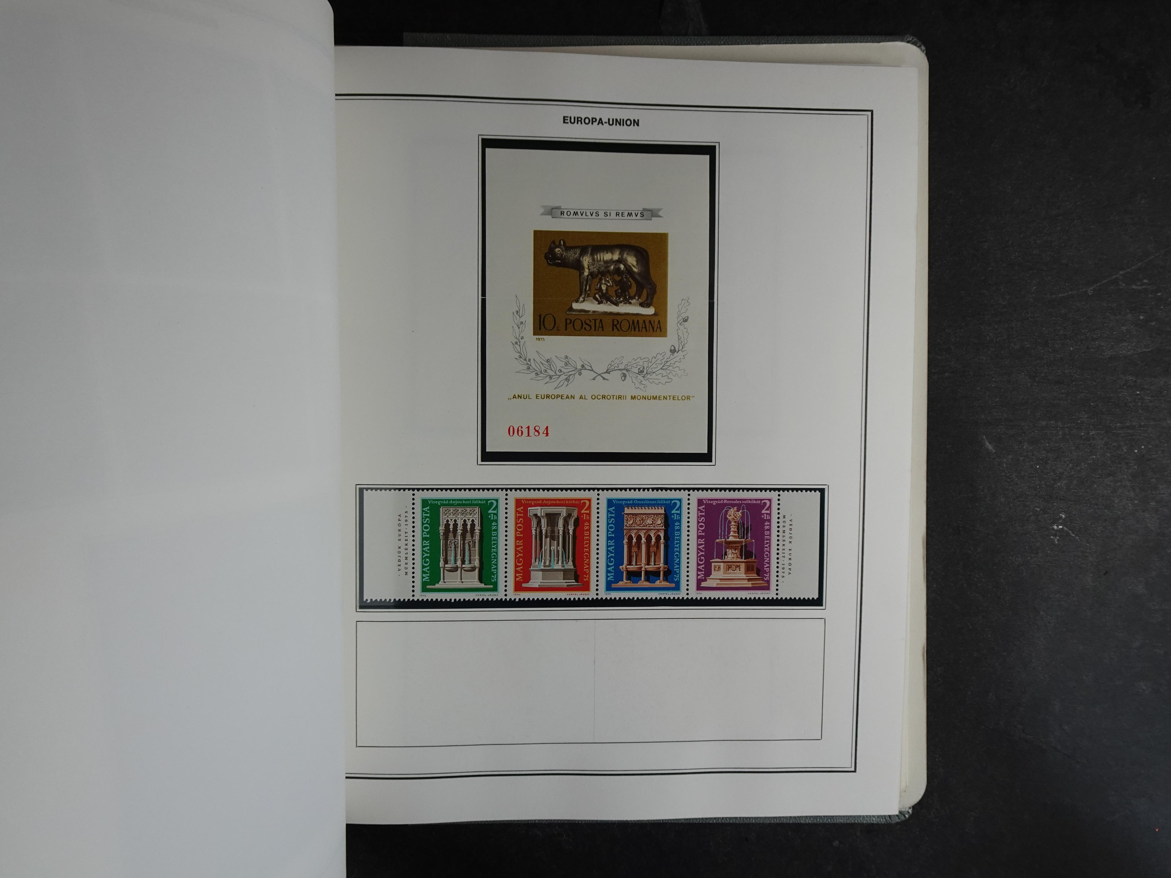 Ook meelopers, etc.
Zowel gestempeld als postfris.
Ca € 5500.- 
Cat waarde. 45