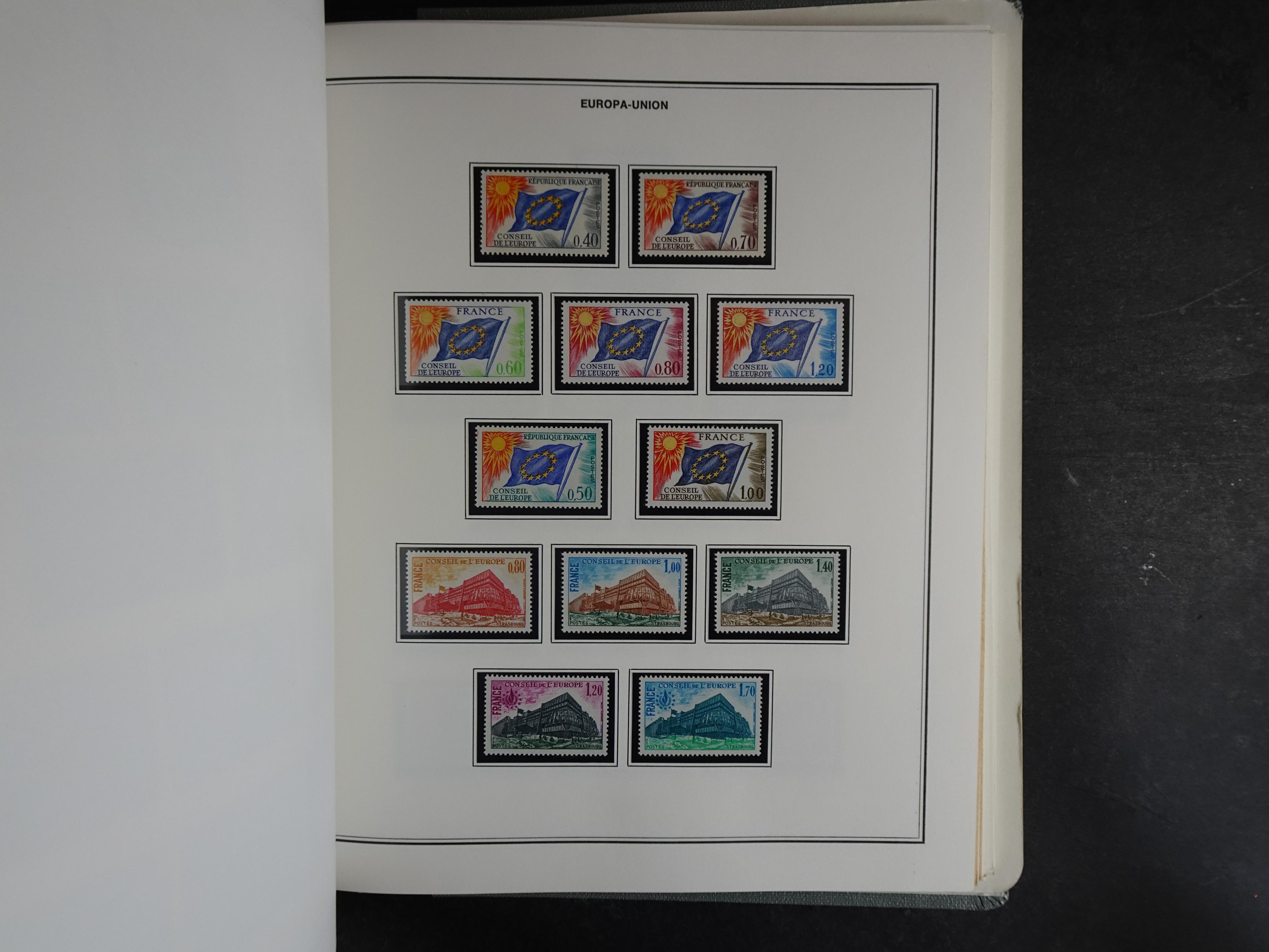 Ook meelopers, etc.
Zowel gestempeld als postfris.
Ca € 5500.- 
Cat waarde. 57