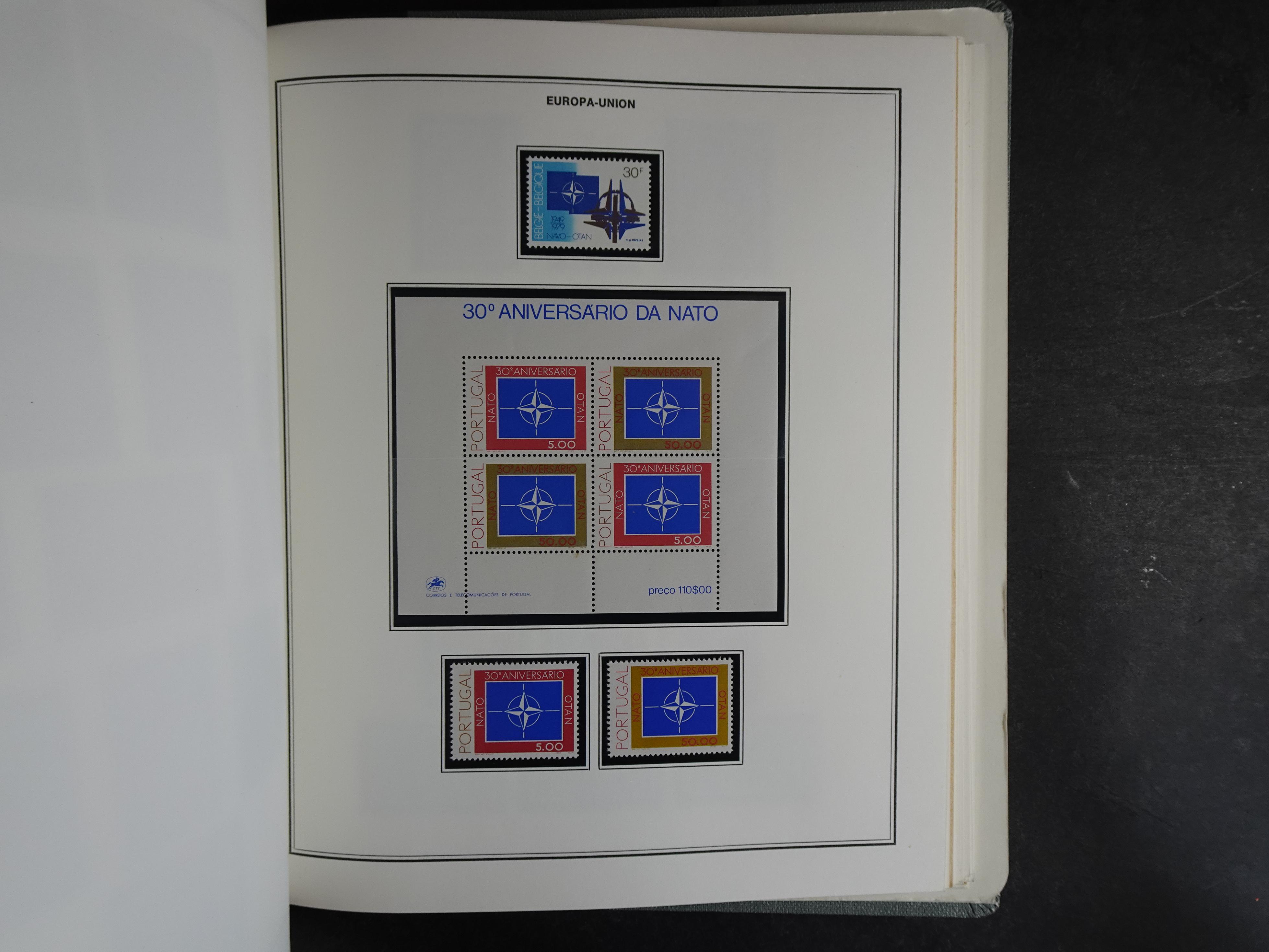 Ook meelopers, etc.
Zowel gestempeld als postfris.
Ca € 5500.- 
Cat waarde. 63