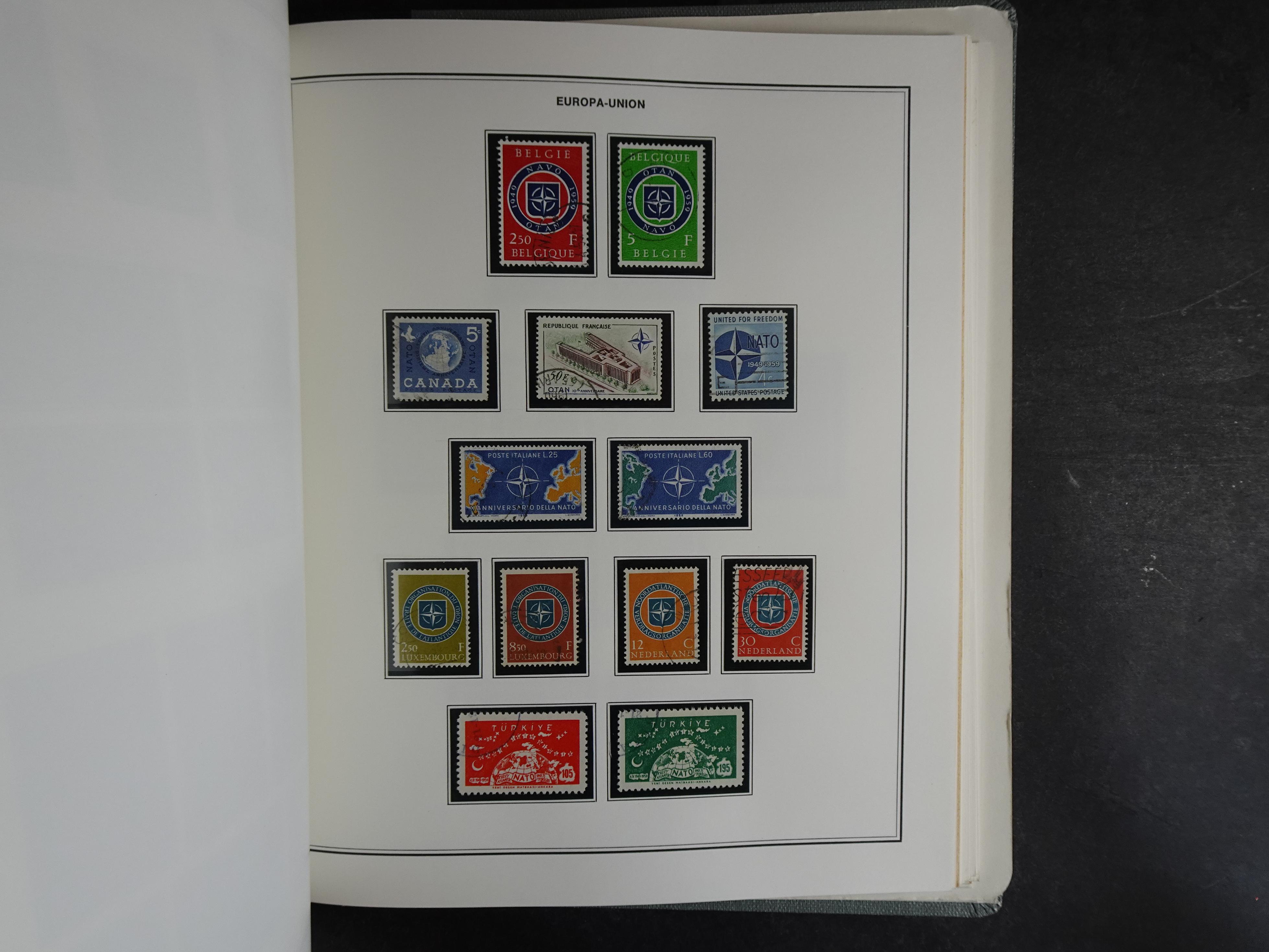 Ook meelopers, etc.
Zowel gestempeld als postfris.
Ca € 5500.- 
Cat waarde. 65