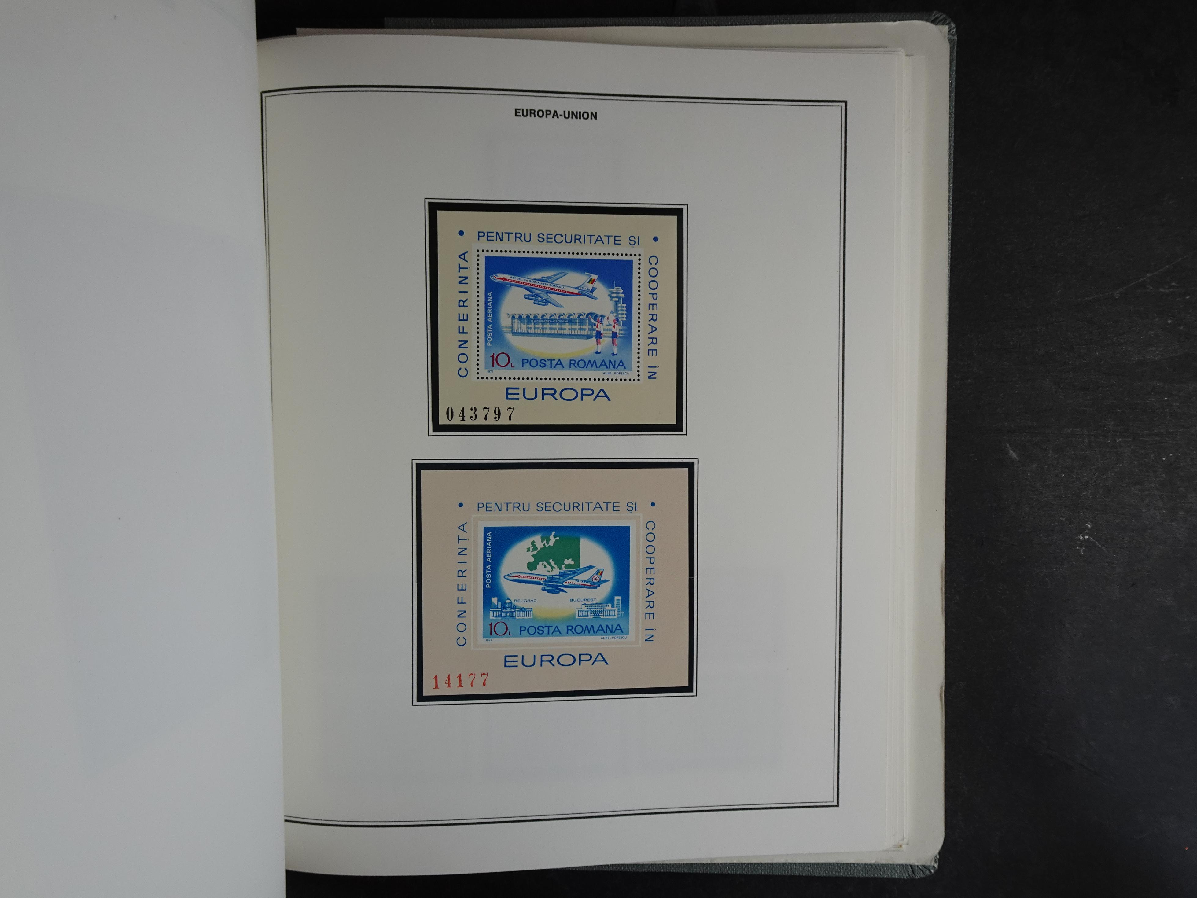 Ook meelopers, etc.
Zowel gestempeld als postfris.
Ca € 5500.- 
Cat waarde. 73