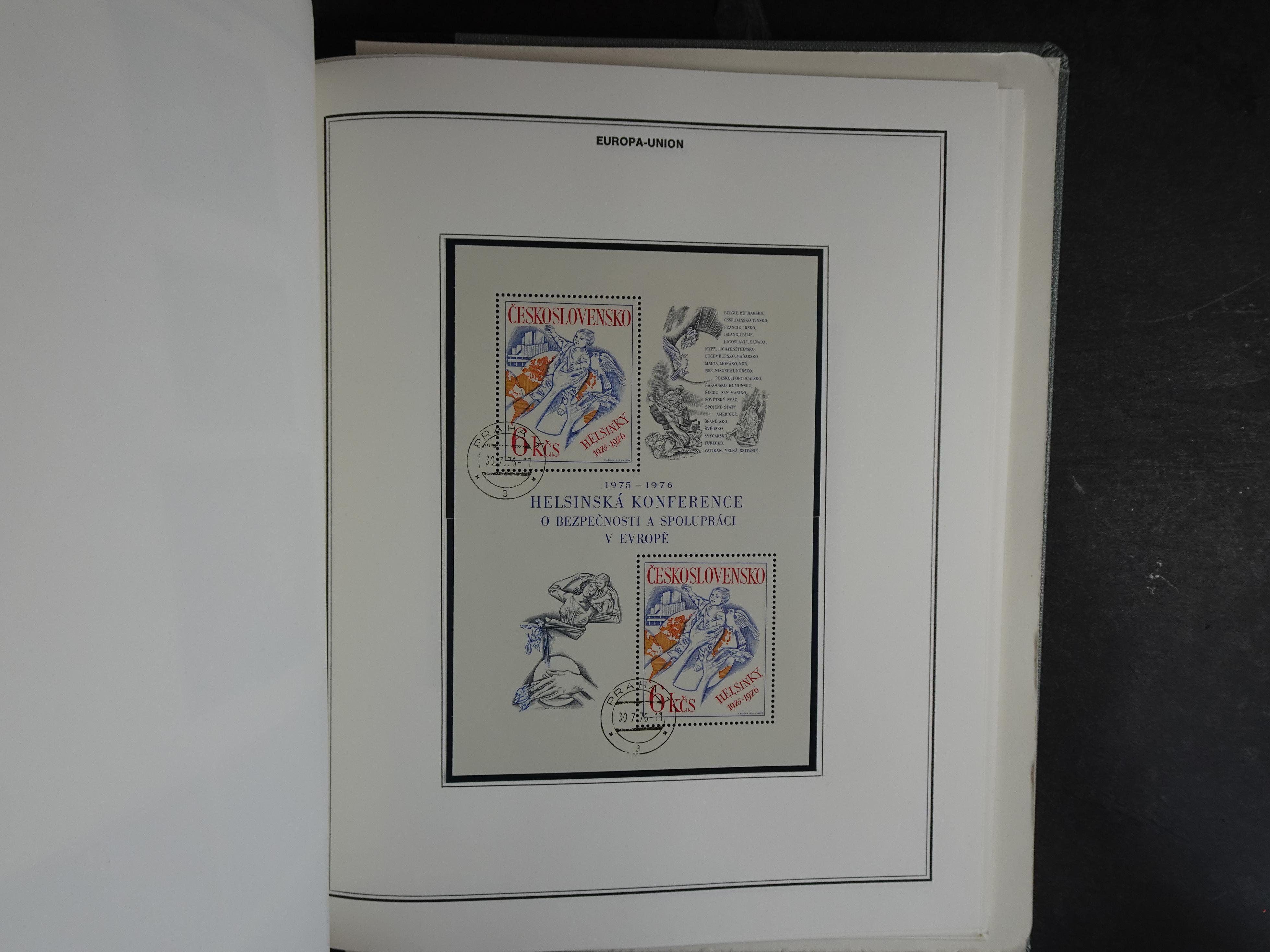 Ook meelopers, etc.
Zowel gestempeld als postfris.
Ca € 5500.- 
Cat waarde. 87