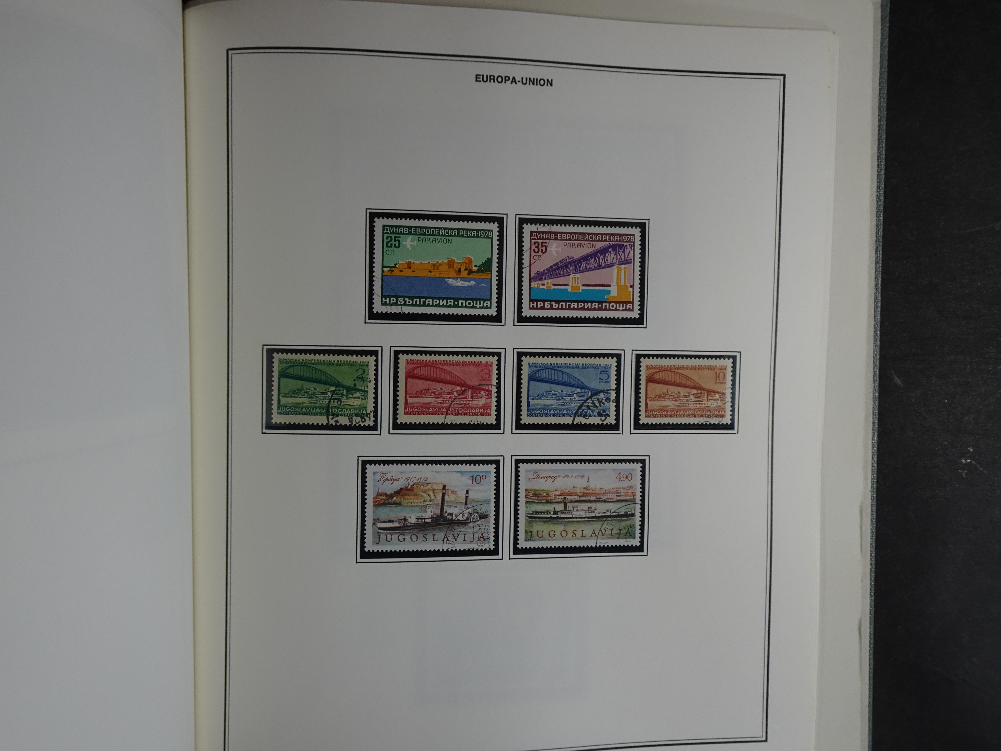 Ook meelopers, etc.
Zowel gestempeld als postfris.
Ca € 5500.- 
Cat waarde. 98