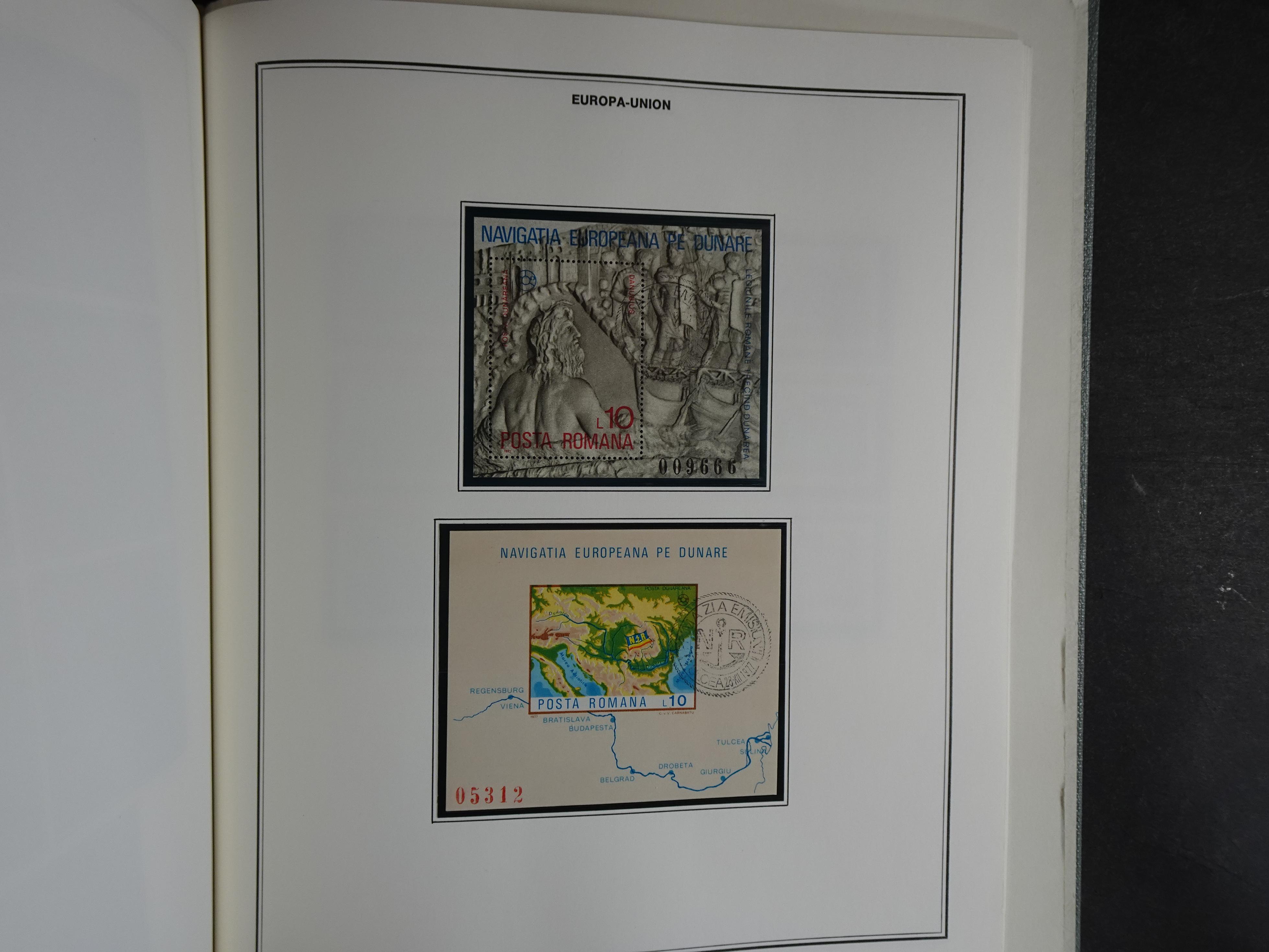 Ook meelopers, etc.
Zowel gestempeld als postfris.
Ca € 5500.- 
Cat waarde. 100