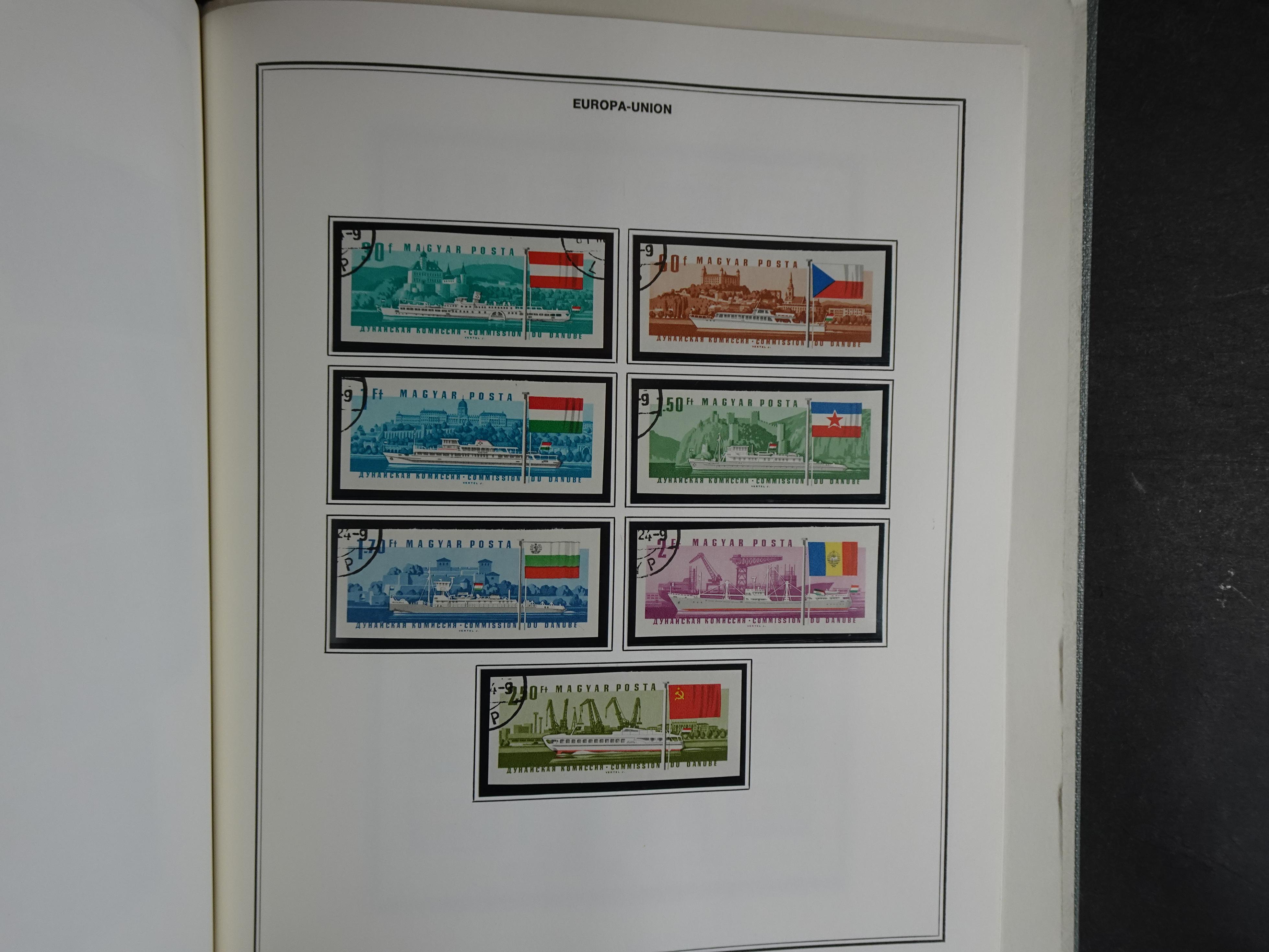 Ook meelopers, etc.
Zowel gestempeld als postfris.
Ca € 5500.- 
Cat waarde. 102