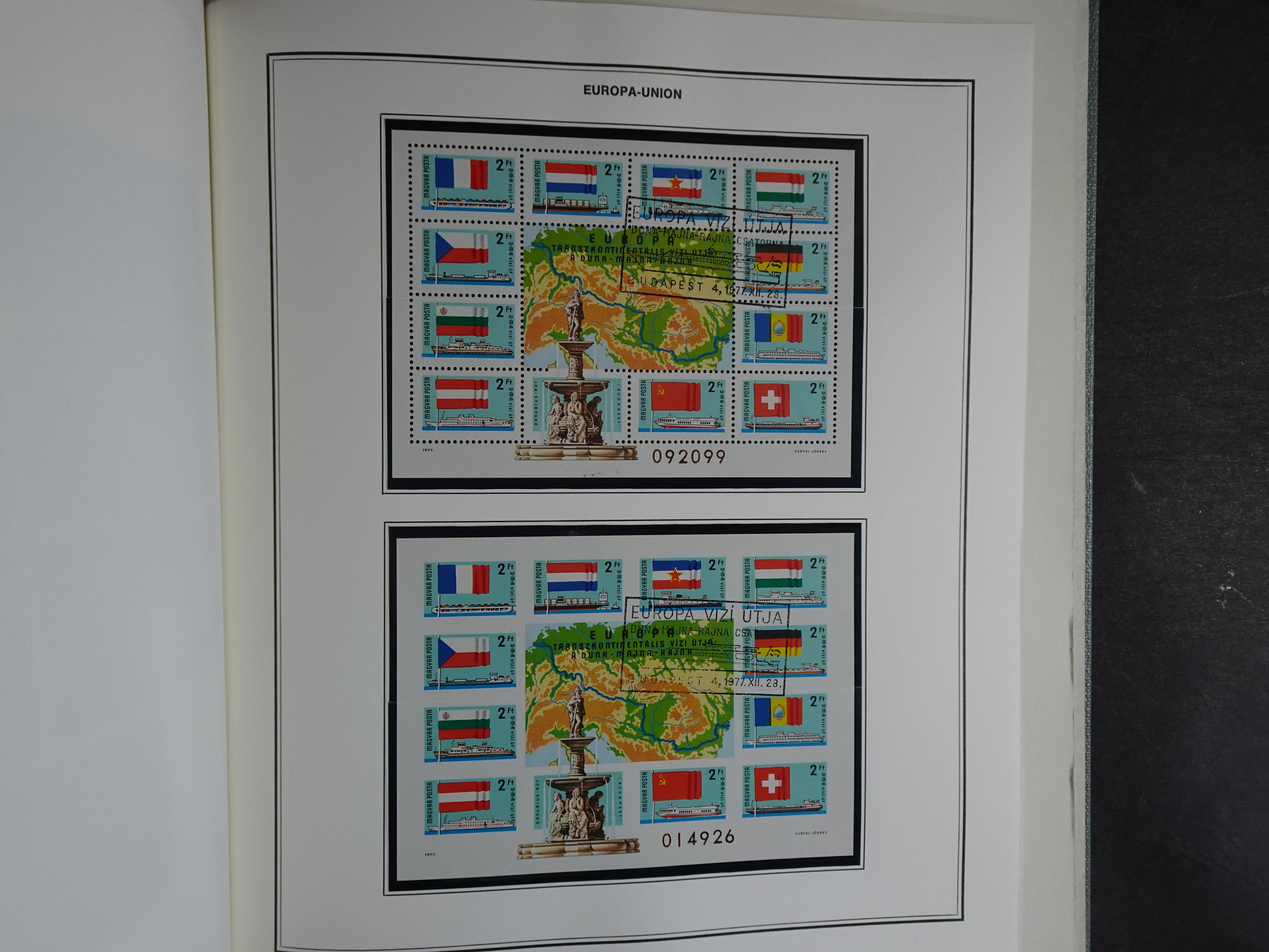 Ook meelopers, etc.
Zowel gestempeld als postfris.
Ca € 5500.- 
Cat waarde. 103