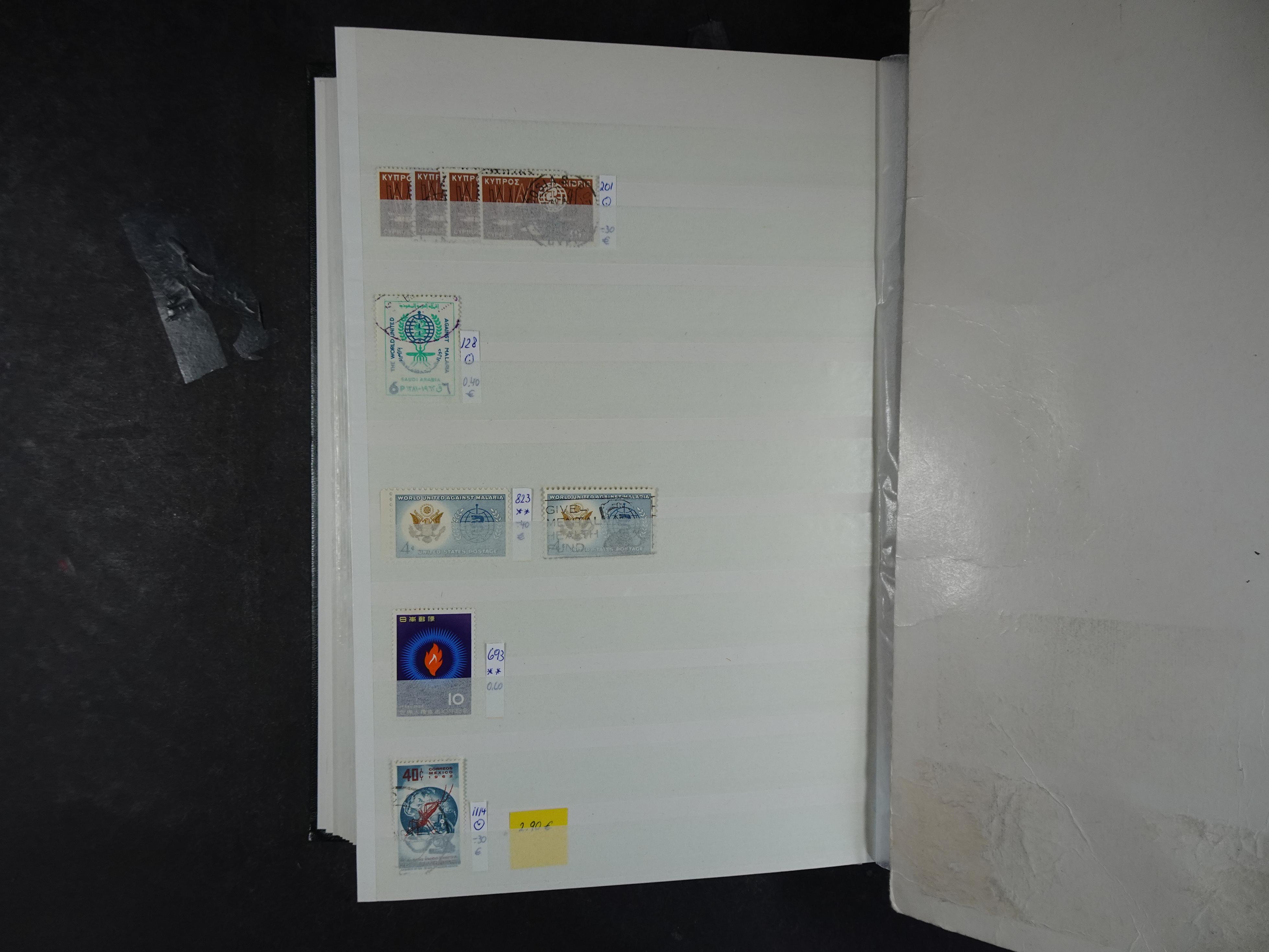 Mooie motief partij onder andere Honger, Rode Kruis, etc.
Hoge cat waarde. 21