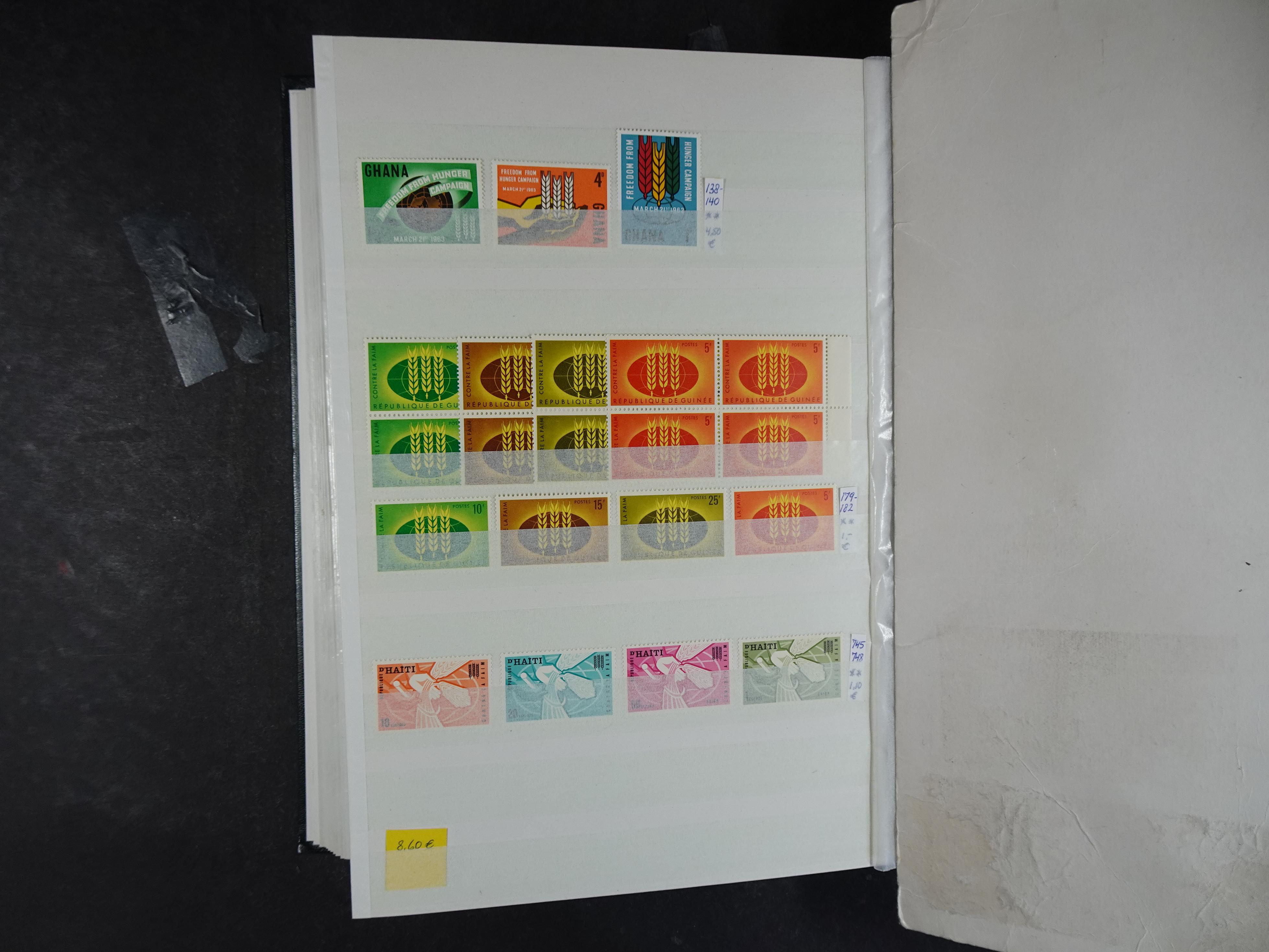 Mooie motief partij onder andere Honger, Rode Kruis, etc.
Hoge cat waarde. 26